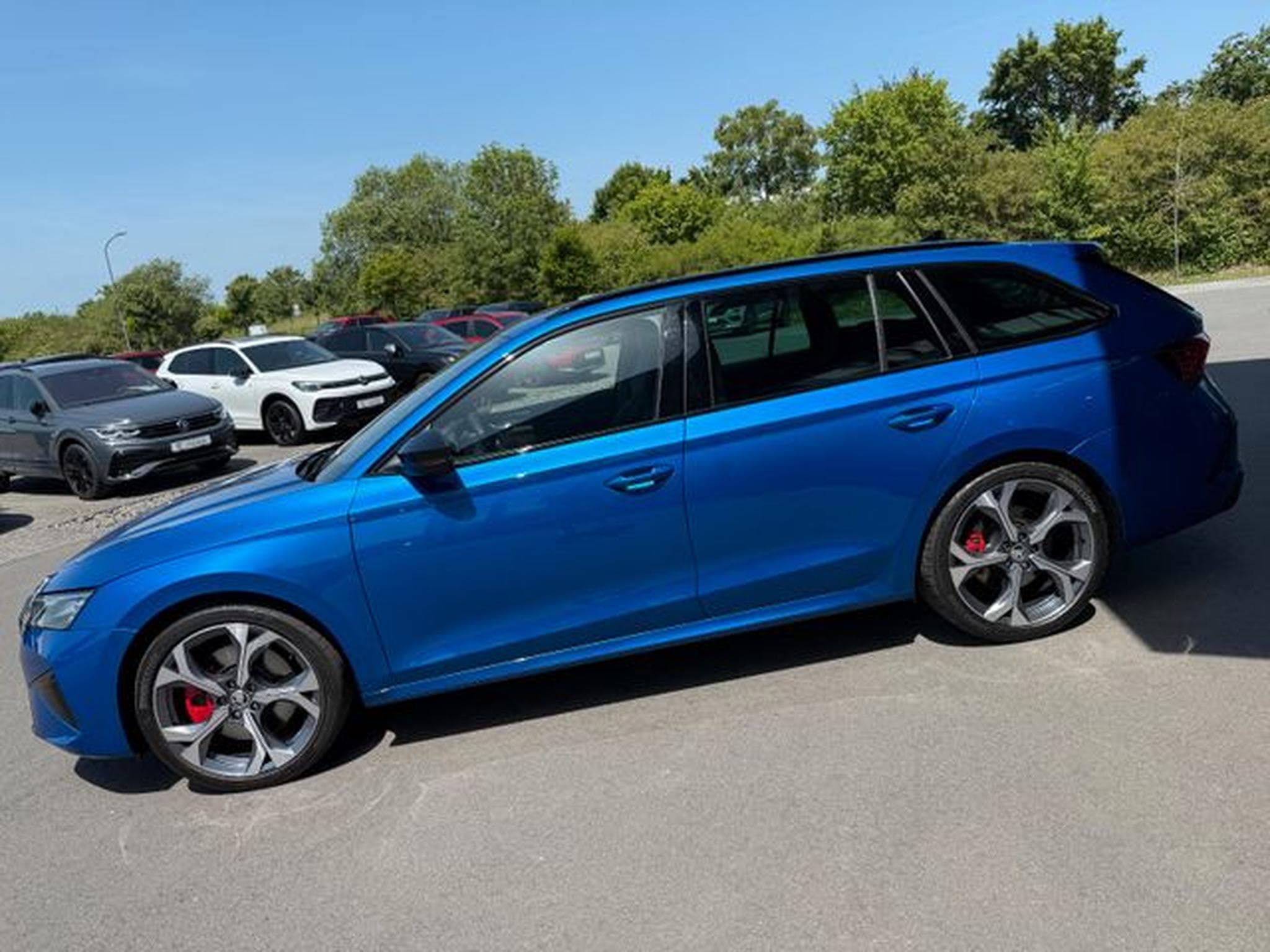 Skoda Octavia Octavia Kombi 2.0TSI RS 19"Leder Canton Facelift (2025) - Photo 8