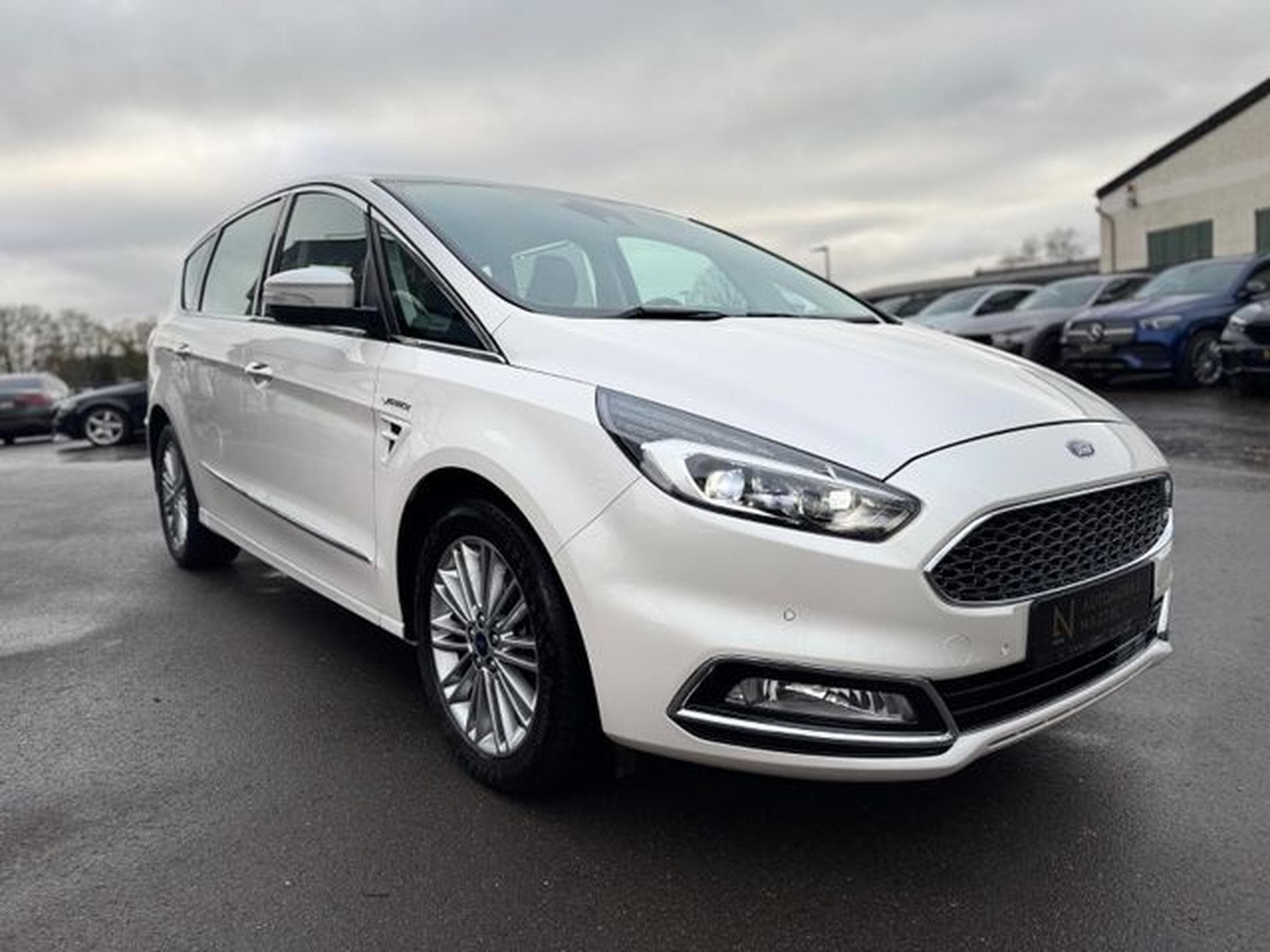 Ford S-Max S-MAX VIGNALE*AUT.*VOLL-LED*KAMERA*PANORAMA*SONY (2017) - Photo 4