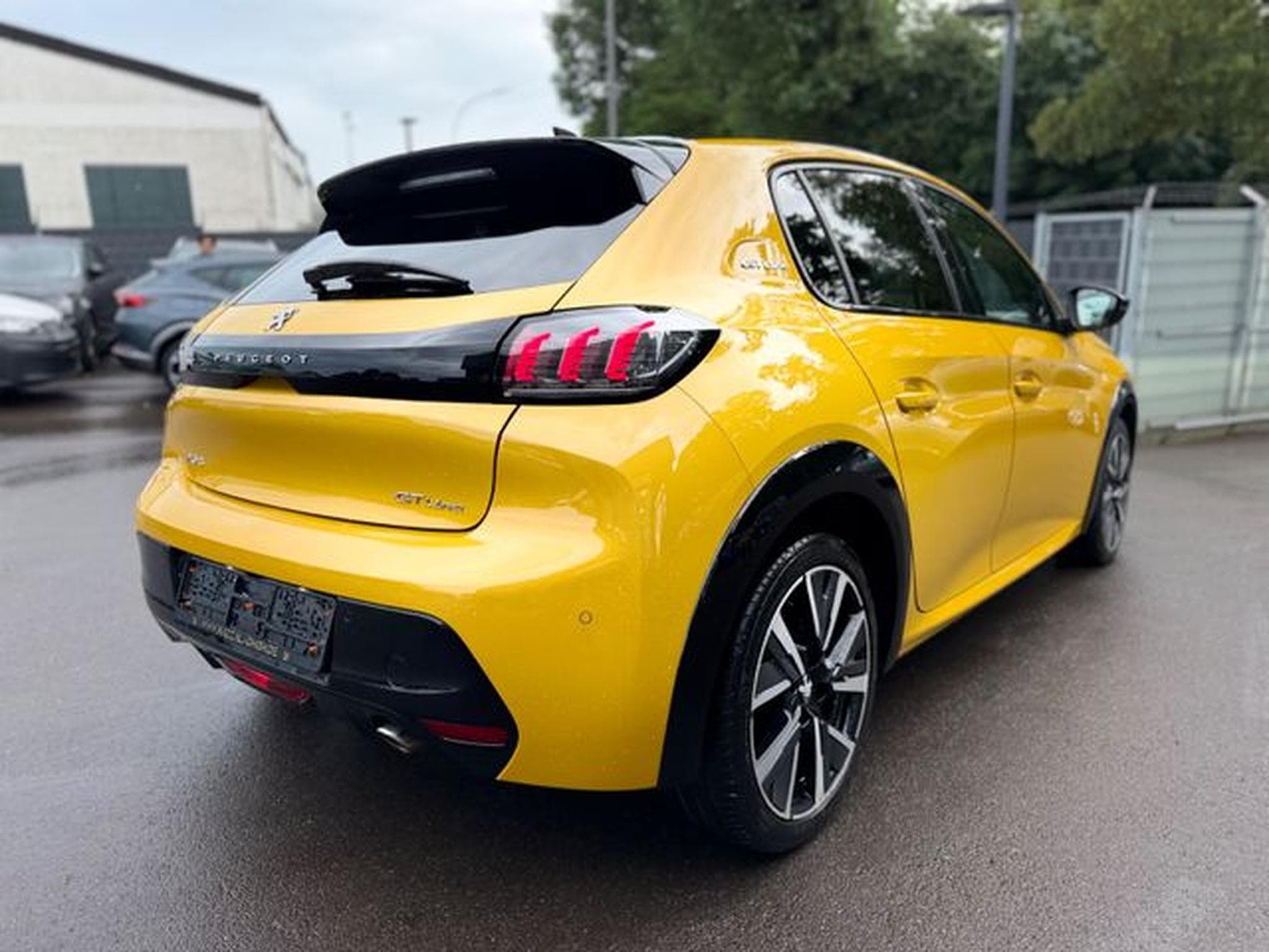 Peugeot 208 208 GT-LINE *VIRTUELL*NAVI*KAMERA*SHZ*ALU* (2020) - Photo 6