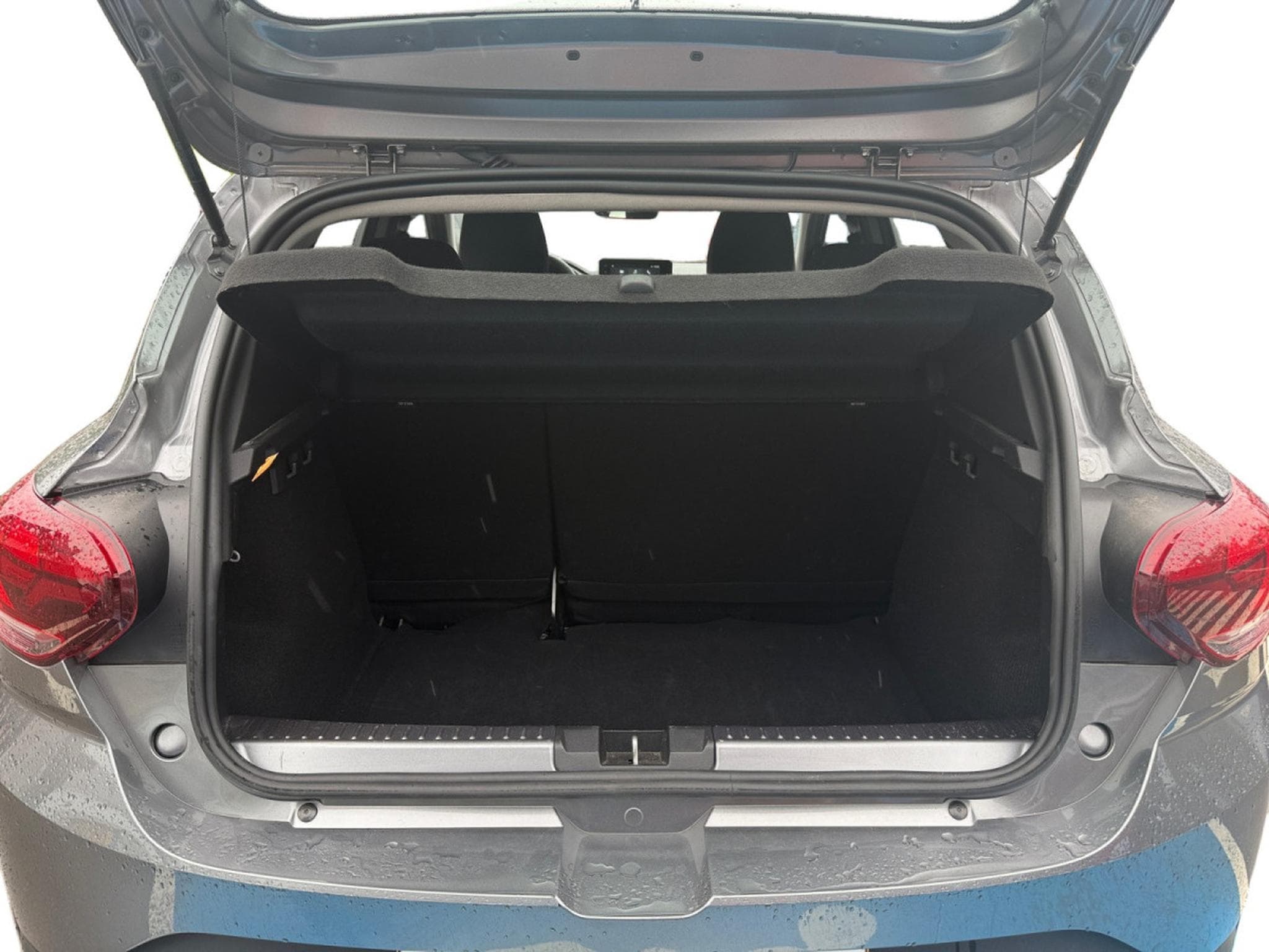 Dacia Sandero 1.0 TCe Stepway Expression (2025) - Photo 11