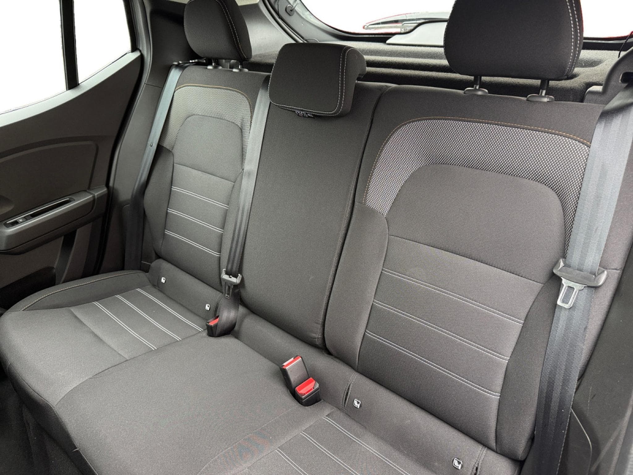 Dacia Sandero 1.0 TCe Stepway Expression (2025) - Photo 9