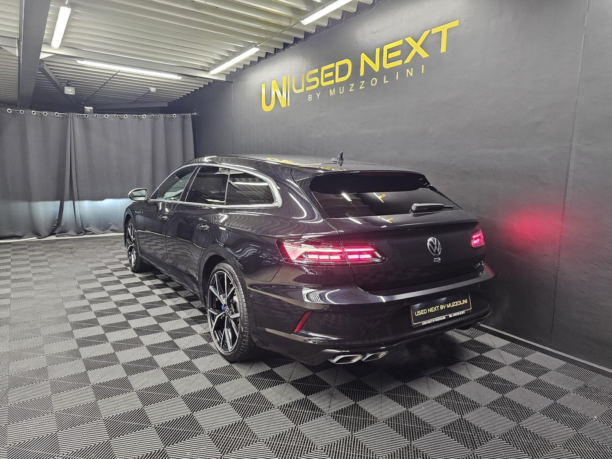 VW Arteon R Shooting Brake 2.0 320cv 4motion CAMERA/ATTELAGE/HAYON ELE (2024) - Foto 3