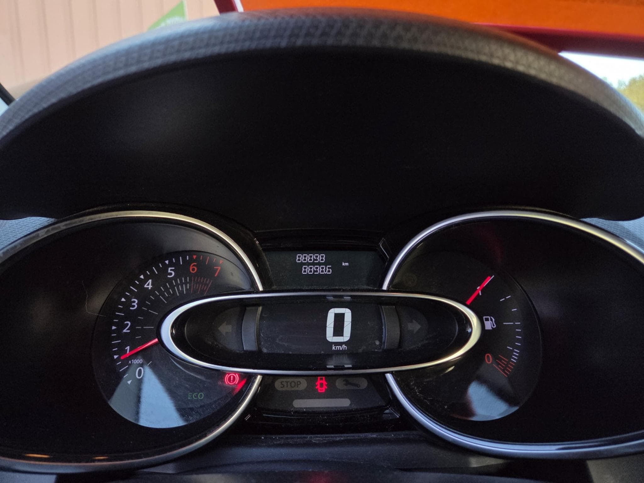 Renault Clio IV TREND ESSENCE (2019) - Photo 10
