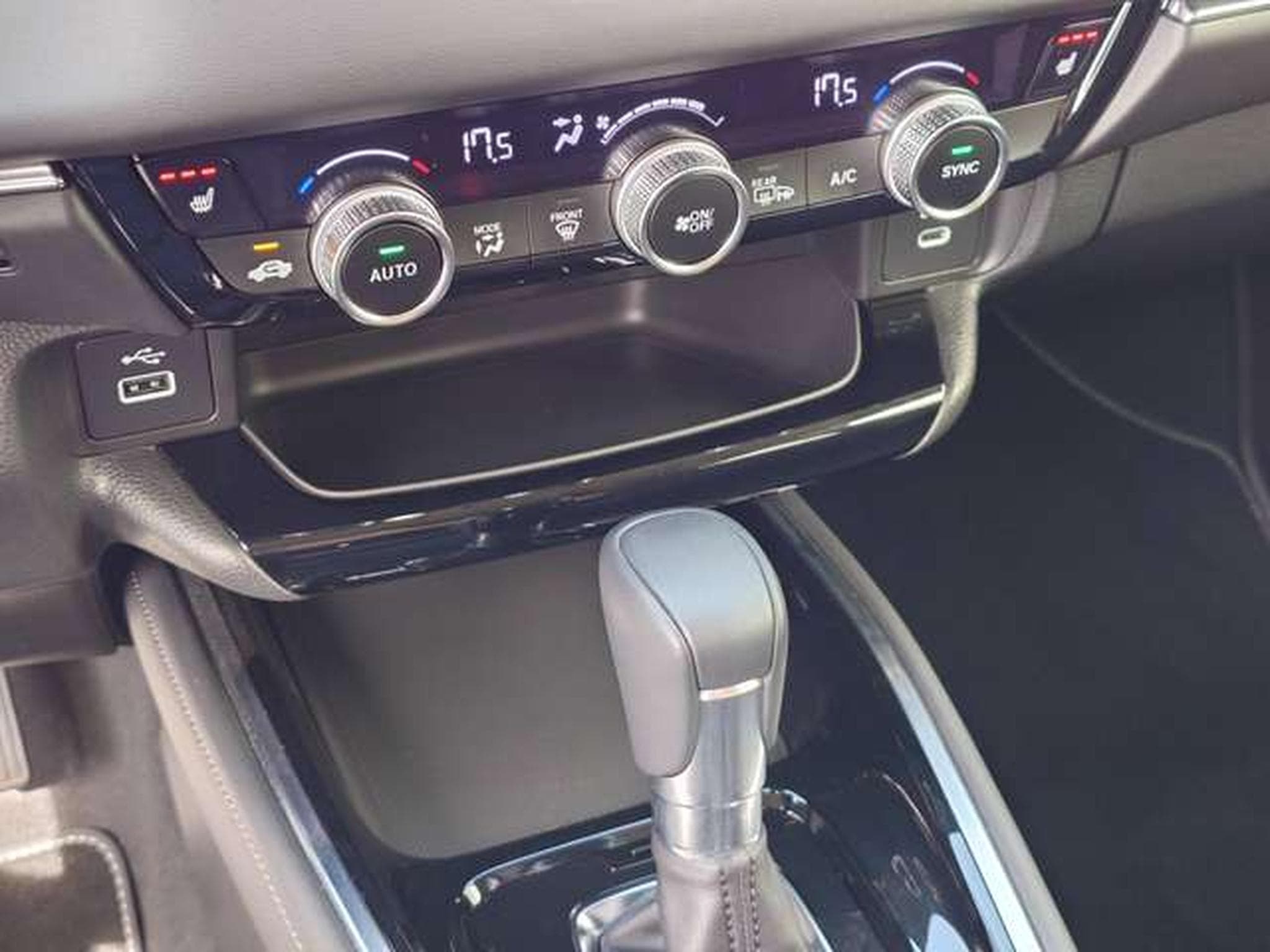 Honda HR-V HR-V e:HEV 1.5i Advance HYBRID eCVT (2025) - Photo 15