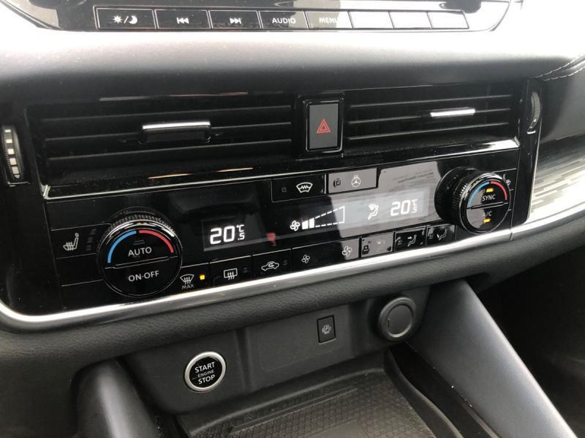 Nissan Qashqai Tekna (2022) - Photo 15