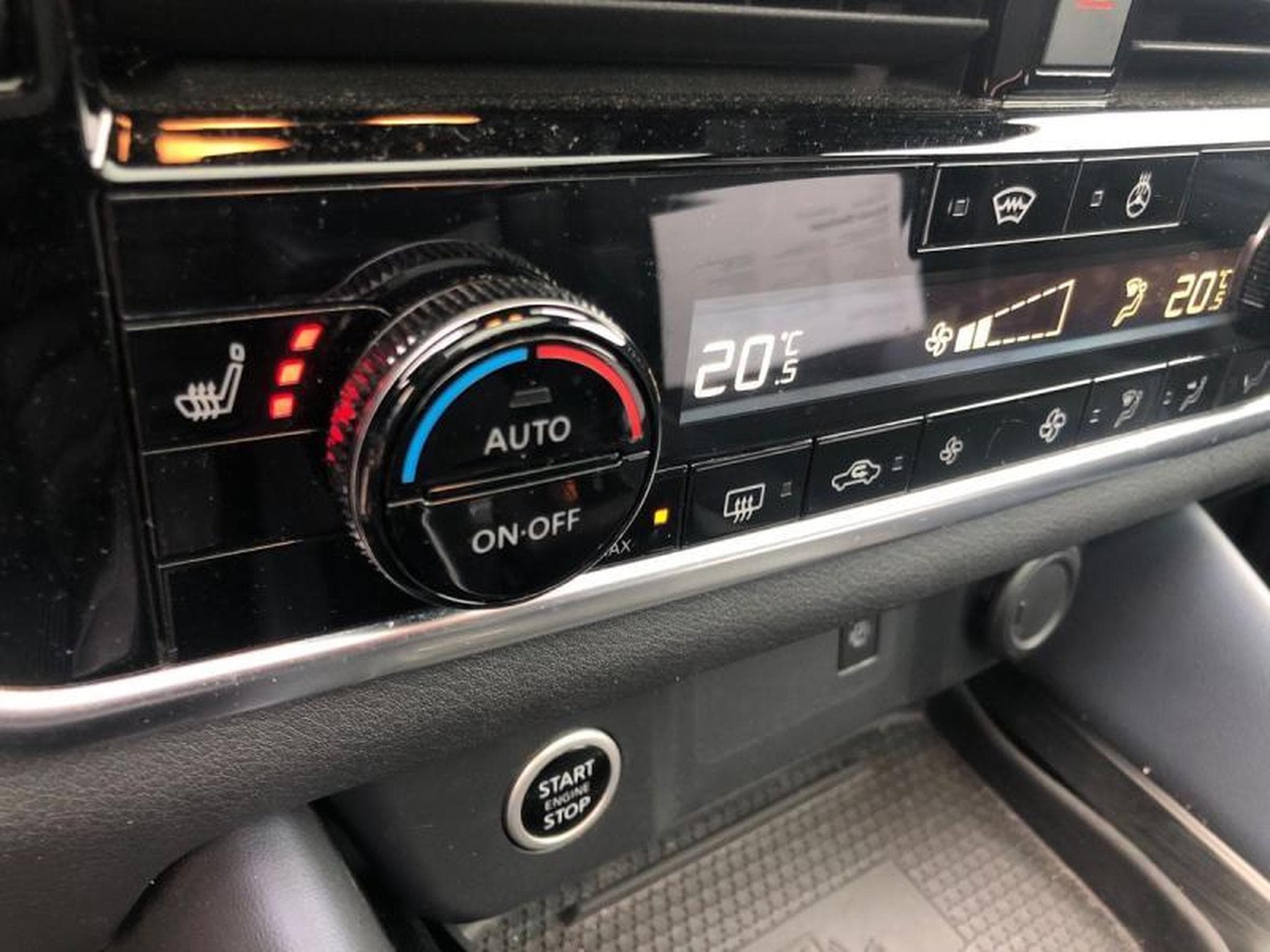 Nissan Qashqai Tekna (2022) - Photo 22