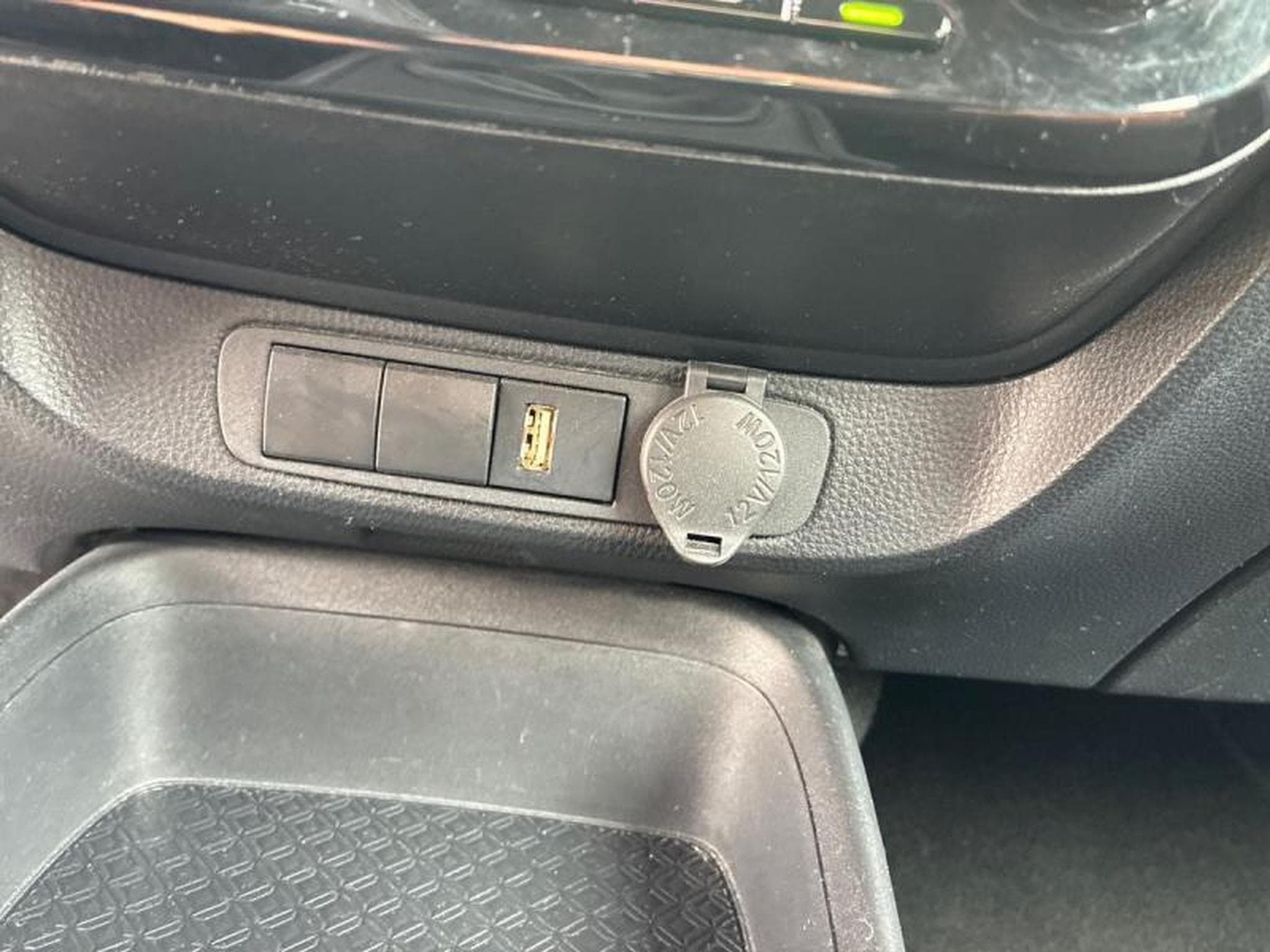 Toyota Aygo X Play (2023) - Photo 23