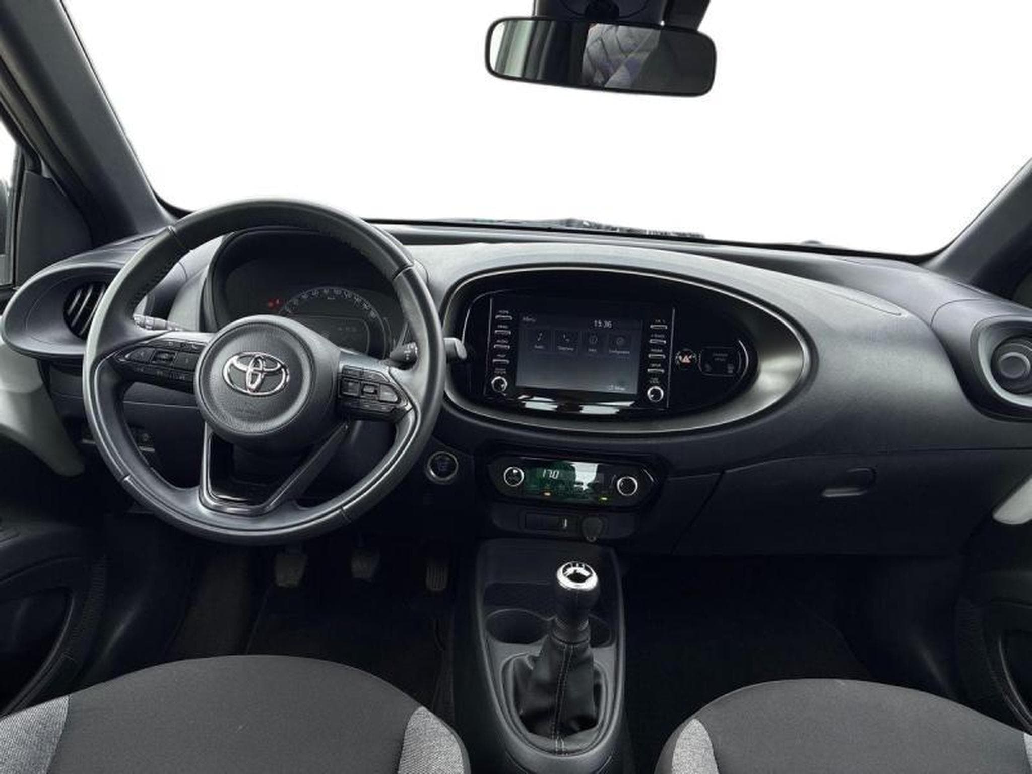 Toyota Aygo X Play (2023) - Photo 8