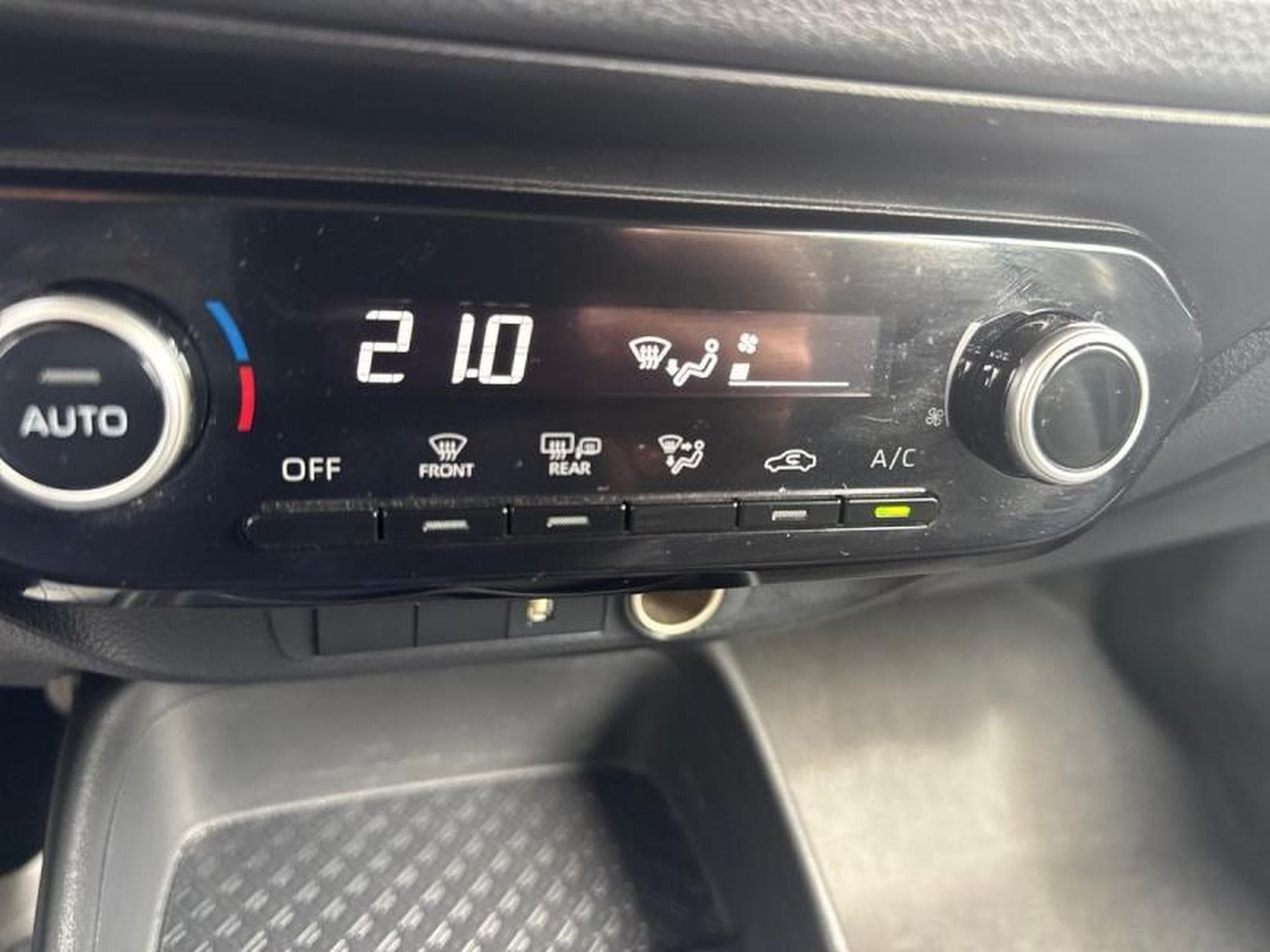 Toyota Aygo X (2022) - Photo 14