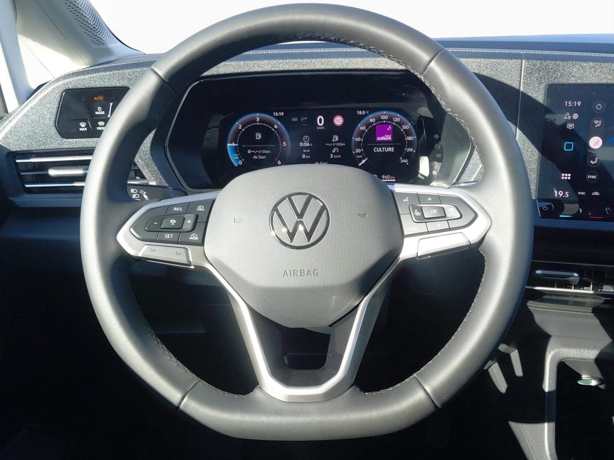 VW Caddy Life Maxi (2026) - Foto 8