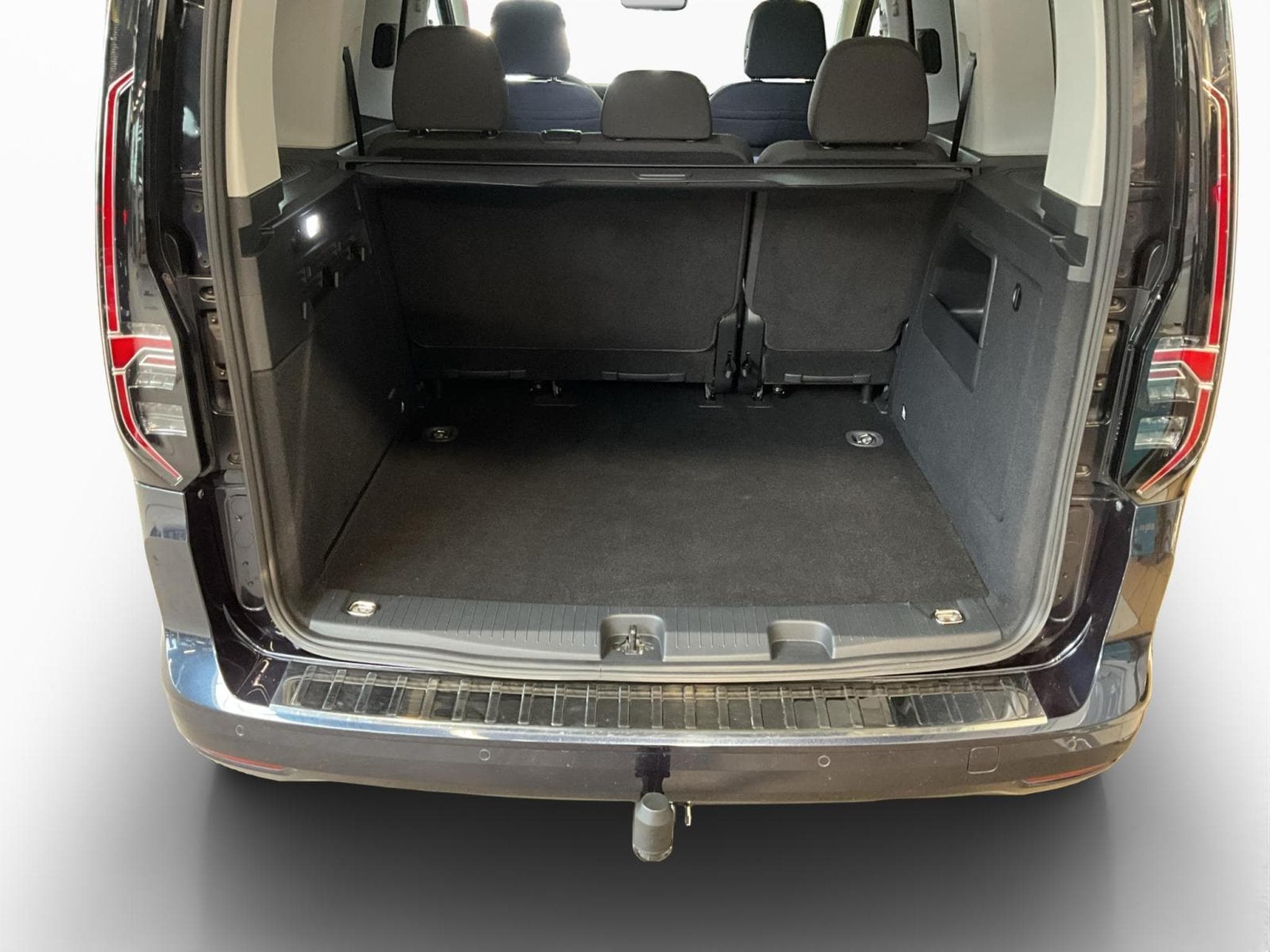 VW Caddy Life+DSG+Dark-Label+P.Cool&Sound+Navi+P.Ass-Plus+AHK (2024) - Foto 16