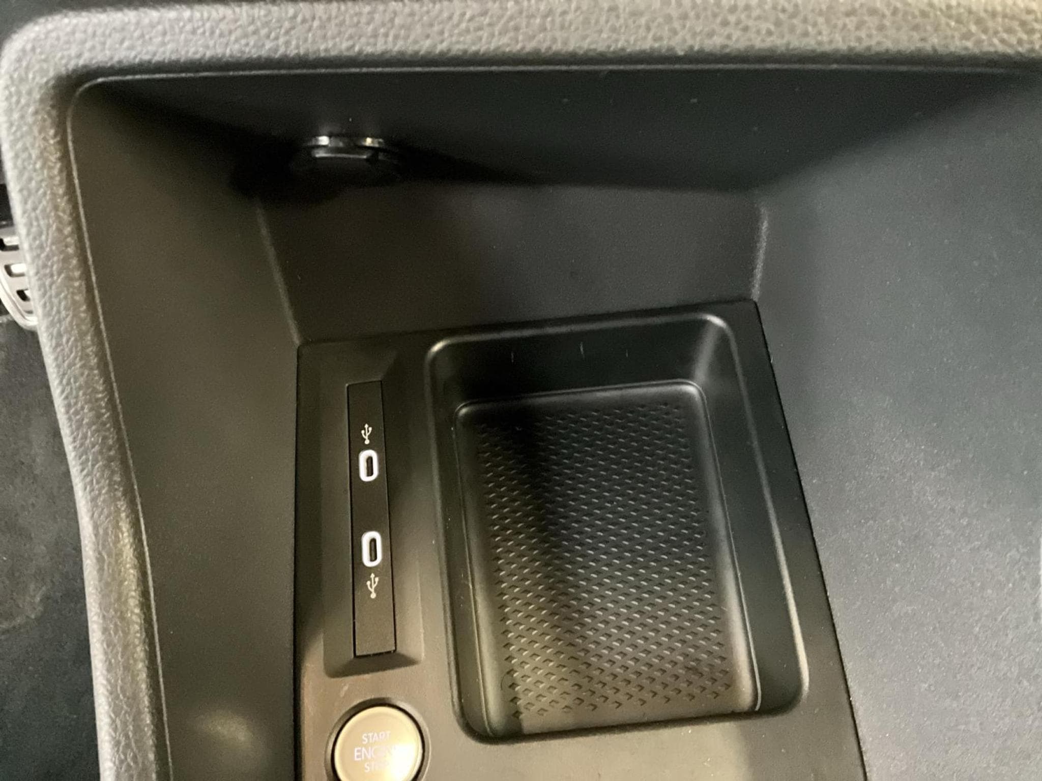 VW Caddy Life+DSG+Dark-Label+P.Cool&Sound+Navi+P.Ass-Plus+AHK (2024) - Foto 19