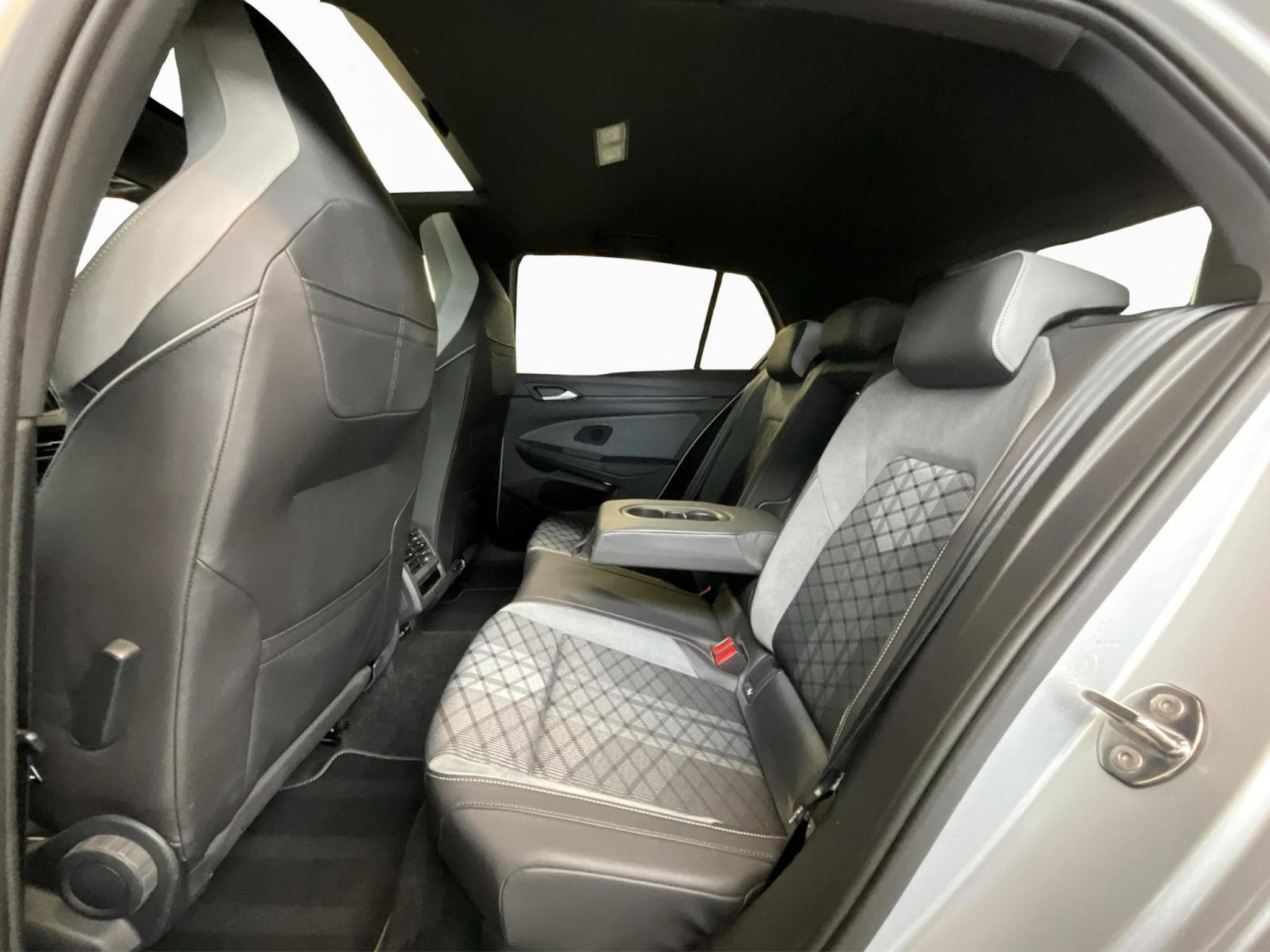 VW Golf R-Line+DSG+Pano+Matrix-LED+Head.Up (2022) - Foto 16