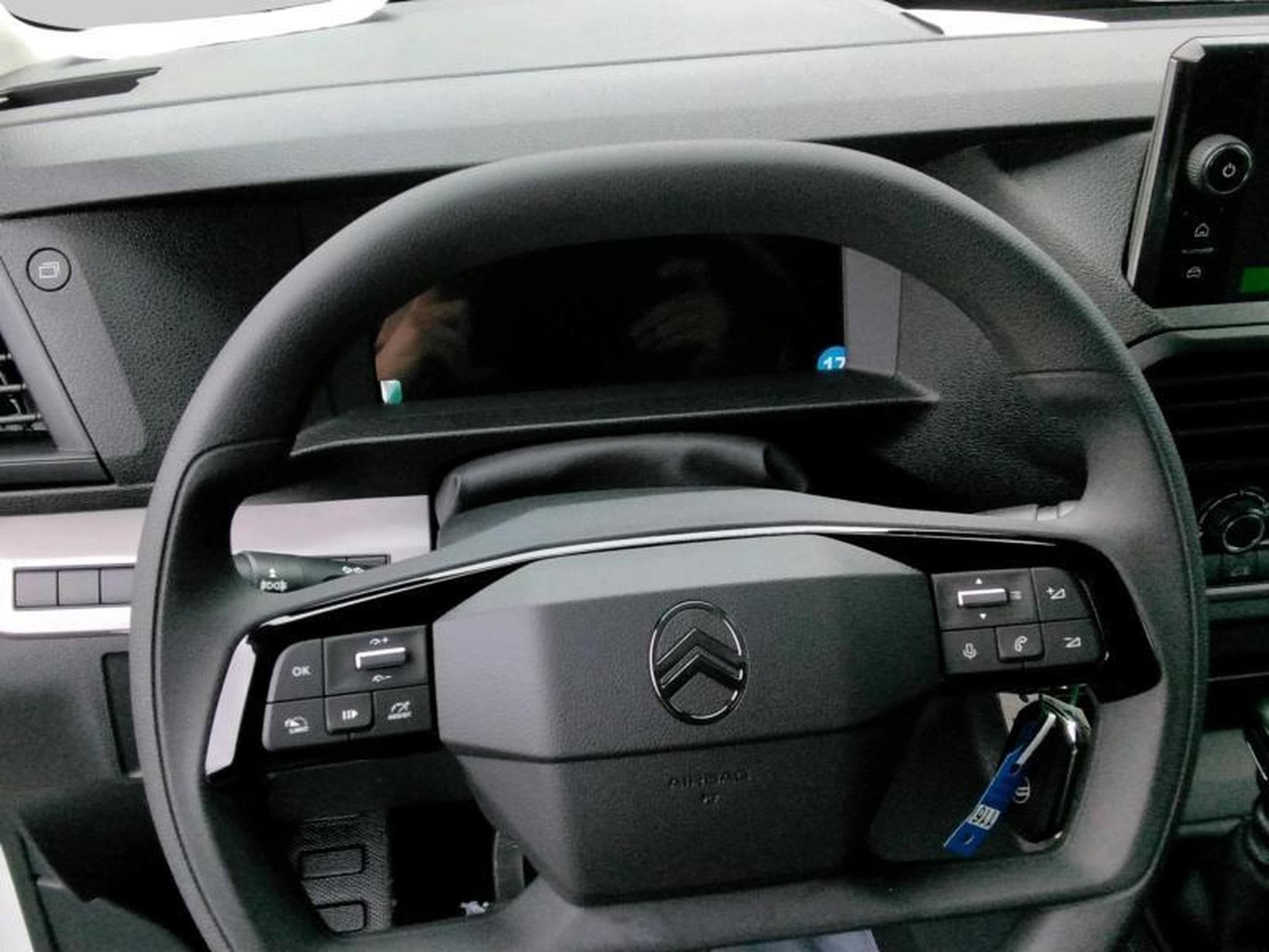 Citroën Jumpy IV ë- (2025) - Photo 14