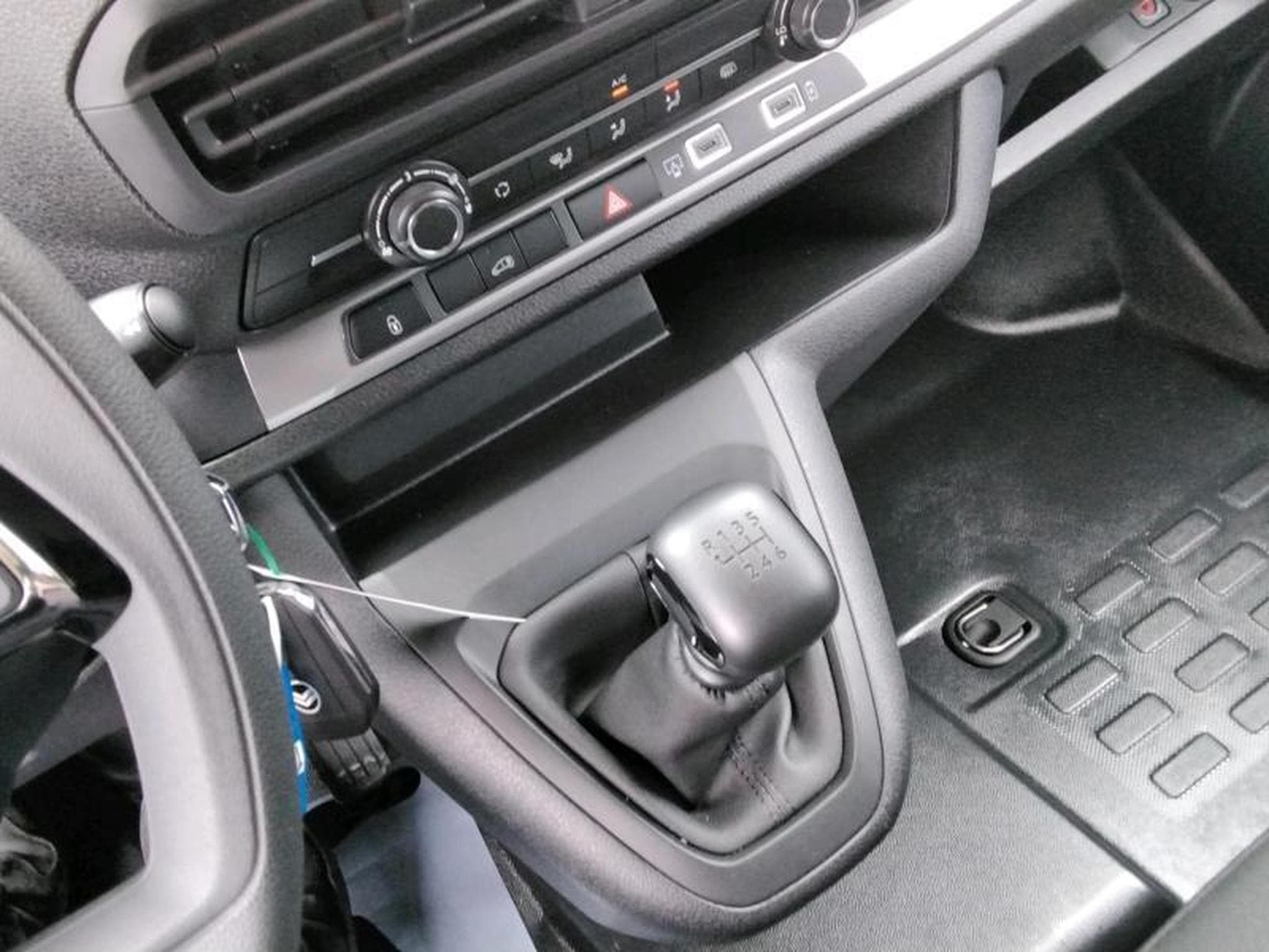 Citroën Jumpy IV ë- (2025) - Photo 19