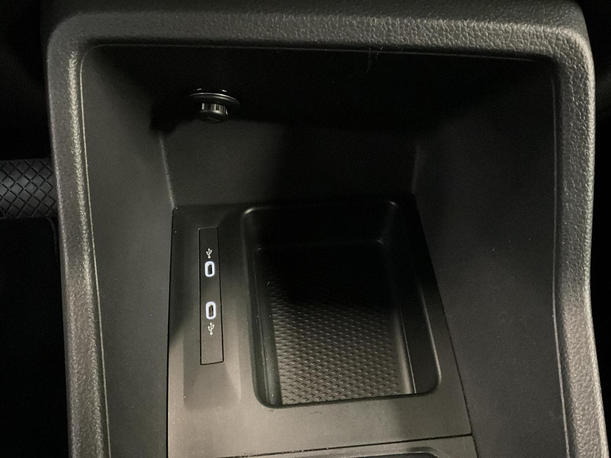 VW Caddy Maxi+DSG+Stand-H.+Led+Navi (2022) - Foto 19