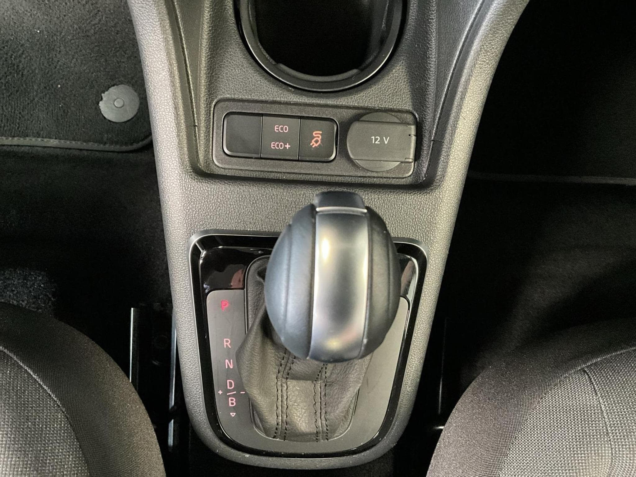VW UP 32kWh+Move+P.Design+P.Aide+ (2023) - Foto 12