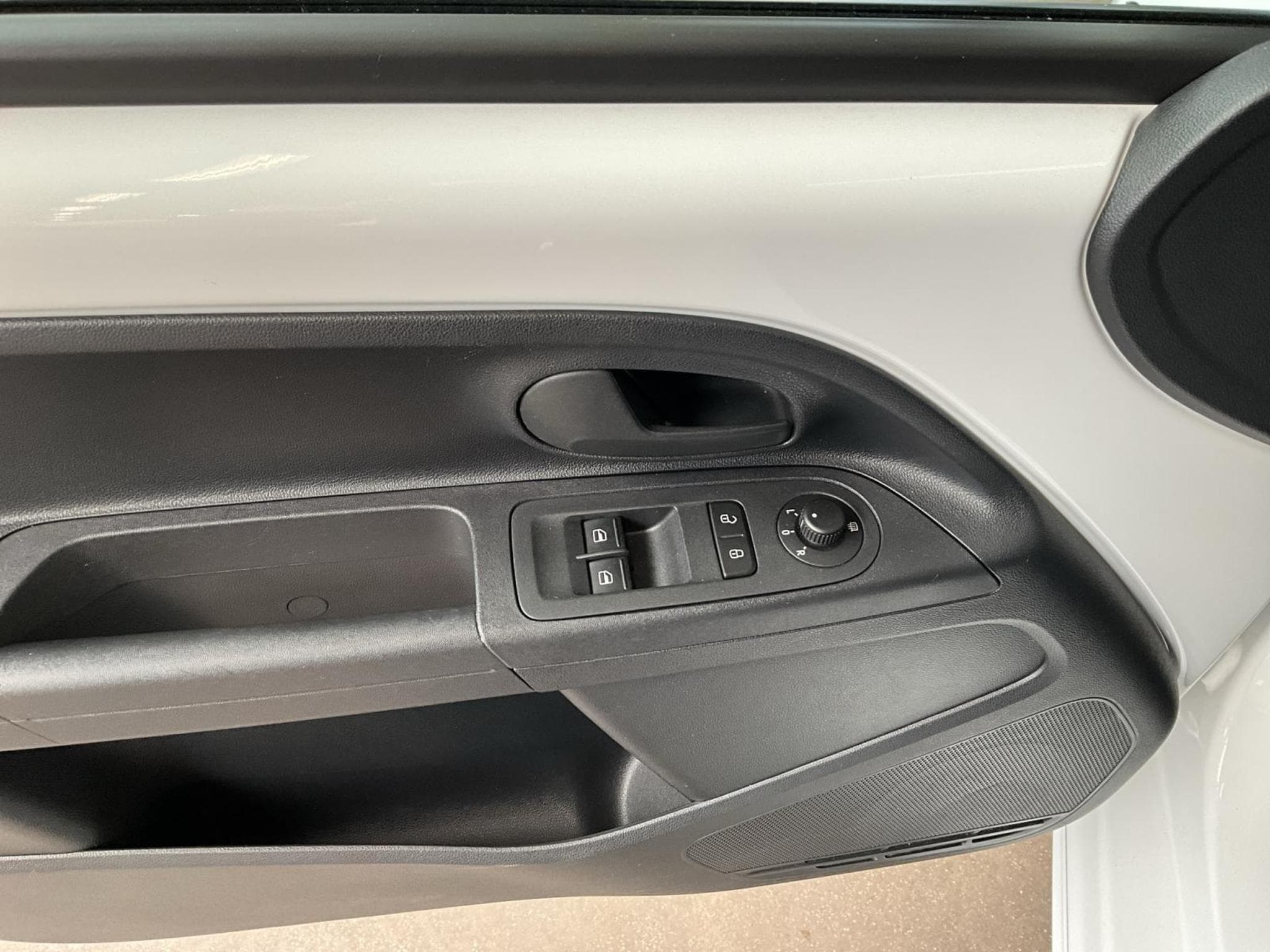 VW UP 32kWh+Move+P.Design+P.Aide+ (2023) - Foto 14