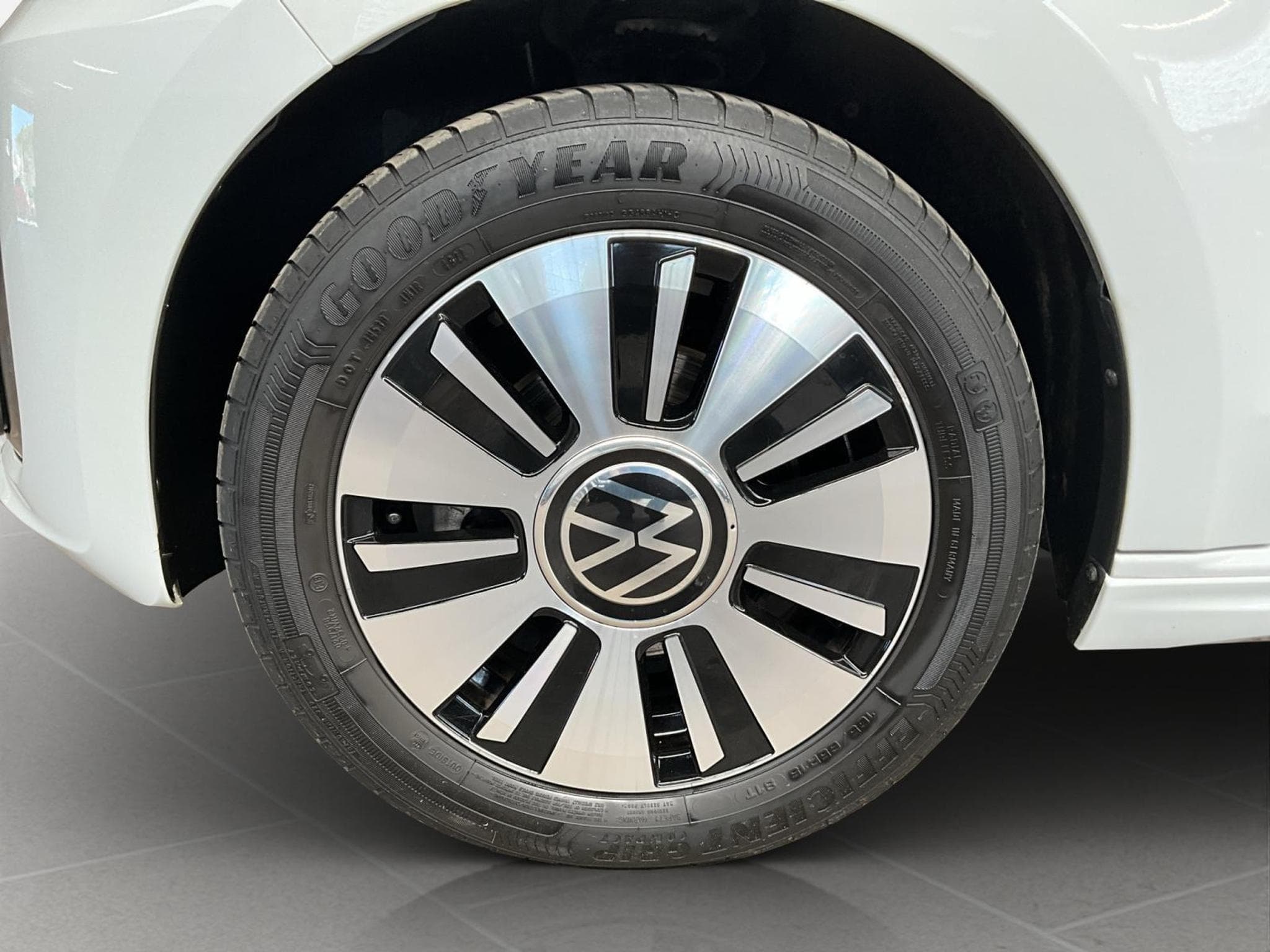 VW UP 32kWh+Move+P.Design+P.Aide+ (2023) - Foto 8