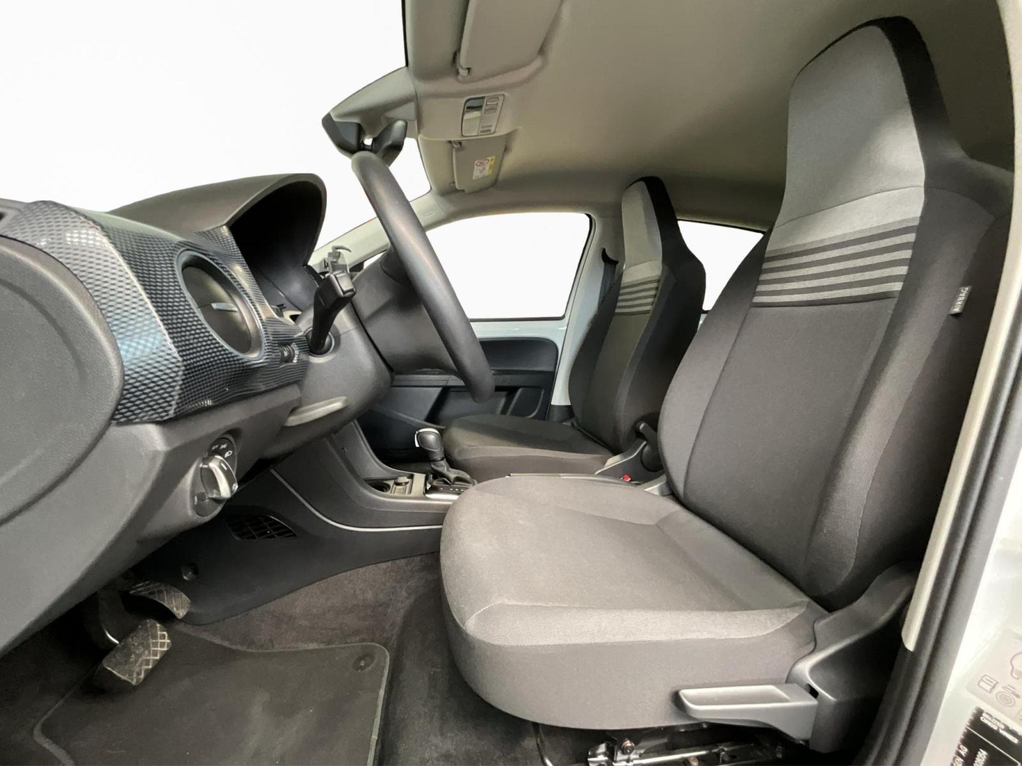 VW UP 32kWh+Move+P.Design+P.Aide+ (2023) - Foto 9
