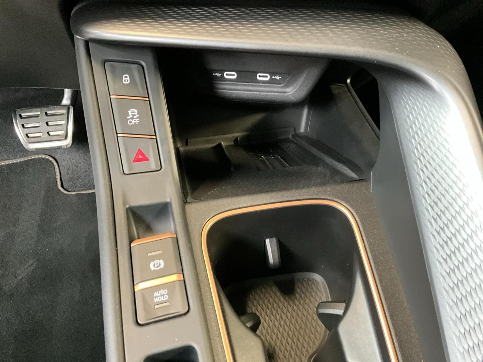Cupra Terramar DSG+Pure-Perf.+Immersive-Sennheiser+AHK+Pano (2025) - Photo 22