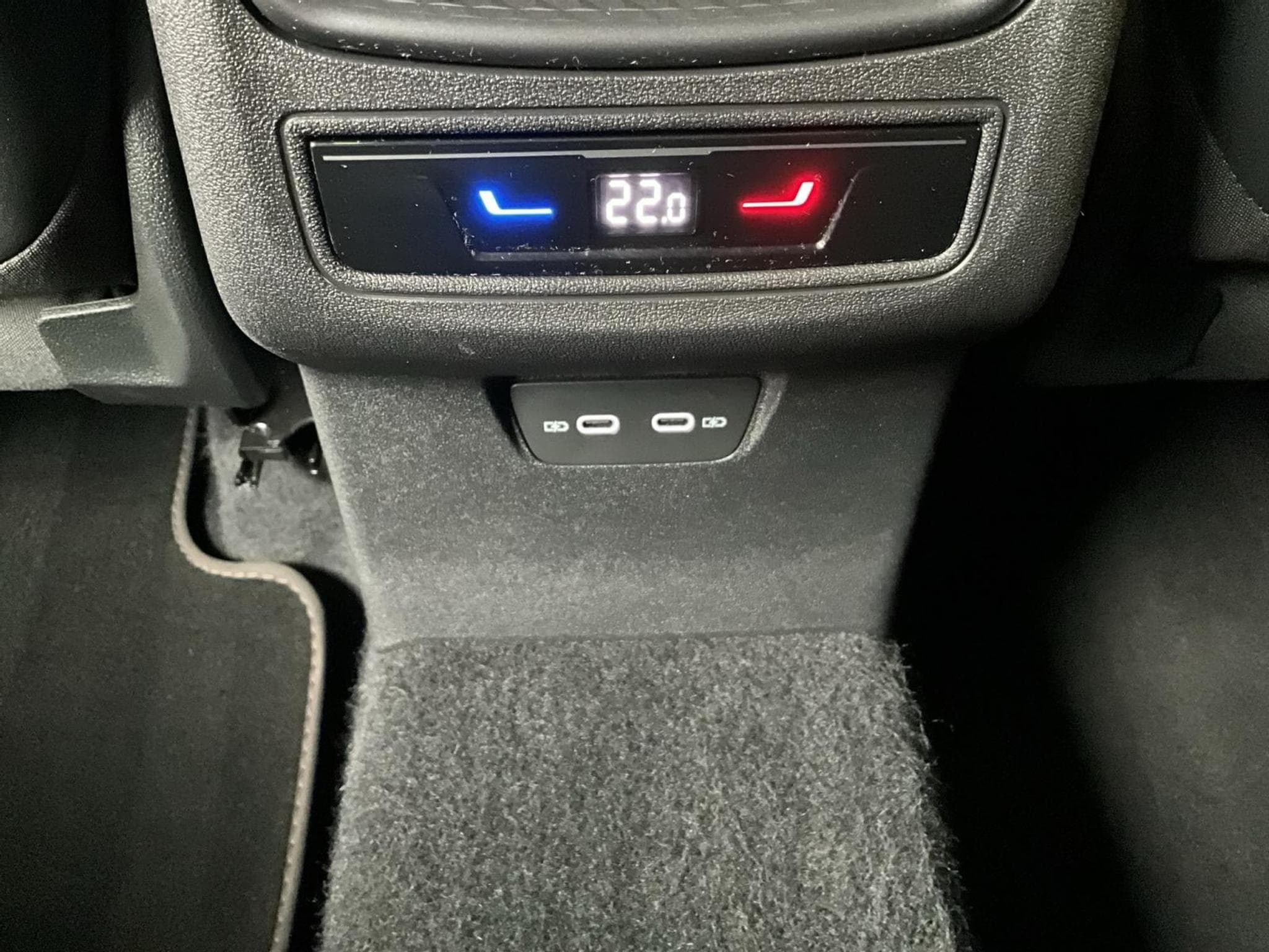 Cupra Terramar DSG+Pure-Perf.+Immersive-Sennheiser+AHK+Pano (2025) - Photo 23