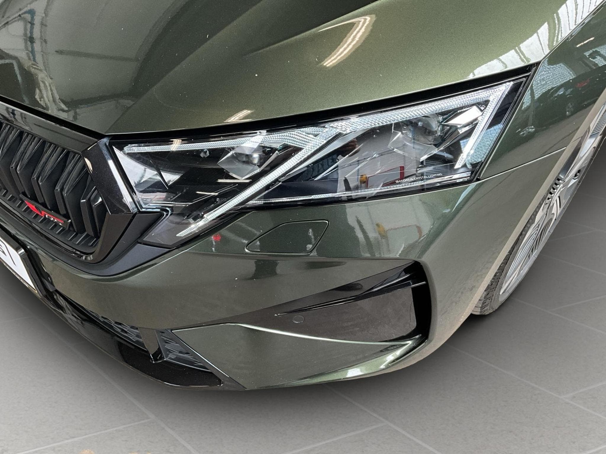 Skoda Octavia Combi+RS+DSG+SUEDIA+Pano+360+AHK (2025) - Photo 18