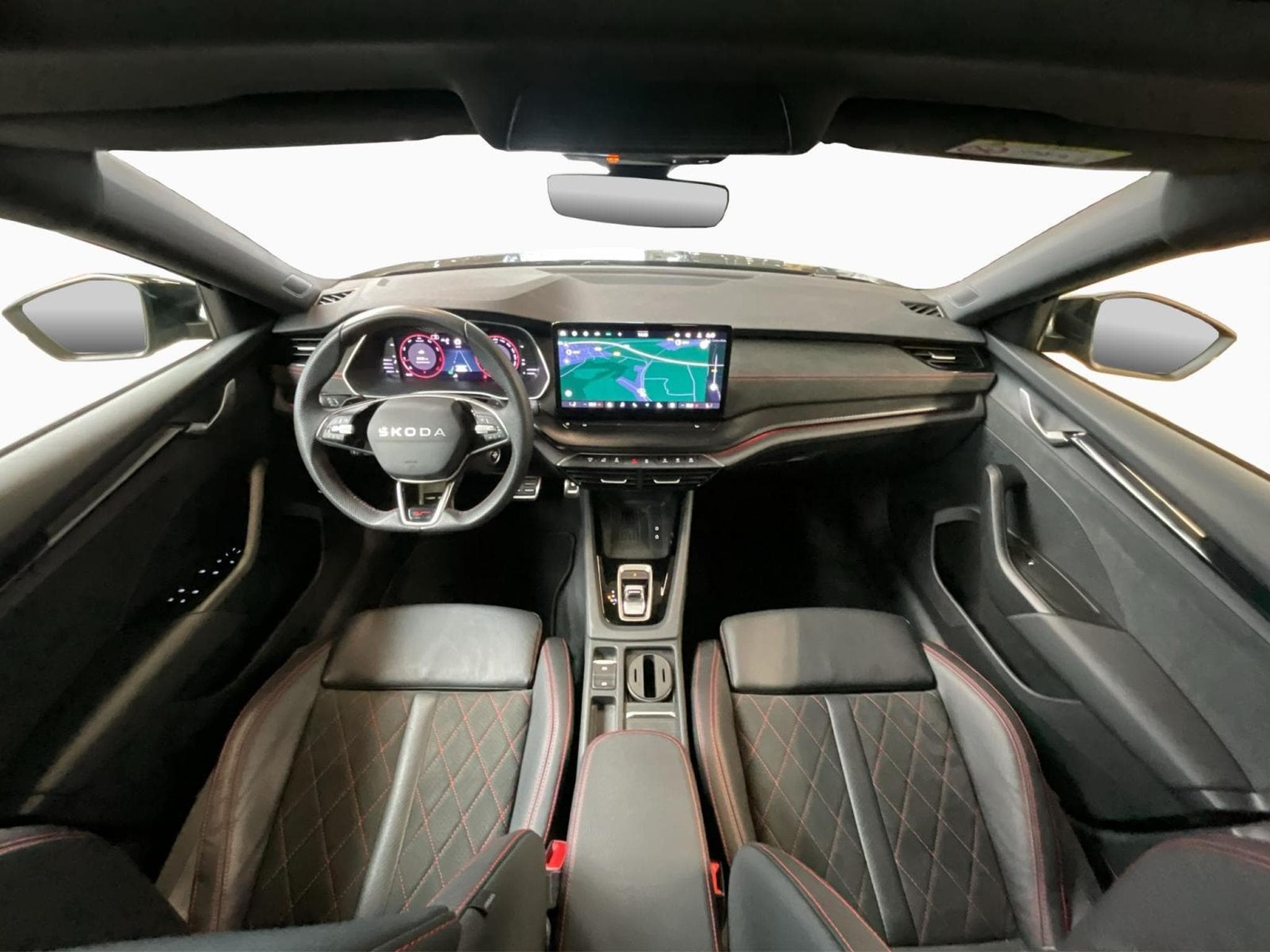 Skoda Octavia Combi+RS+DSG+SUEDIA+Pano+360+AHK (2025) - Photo 2