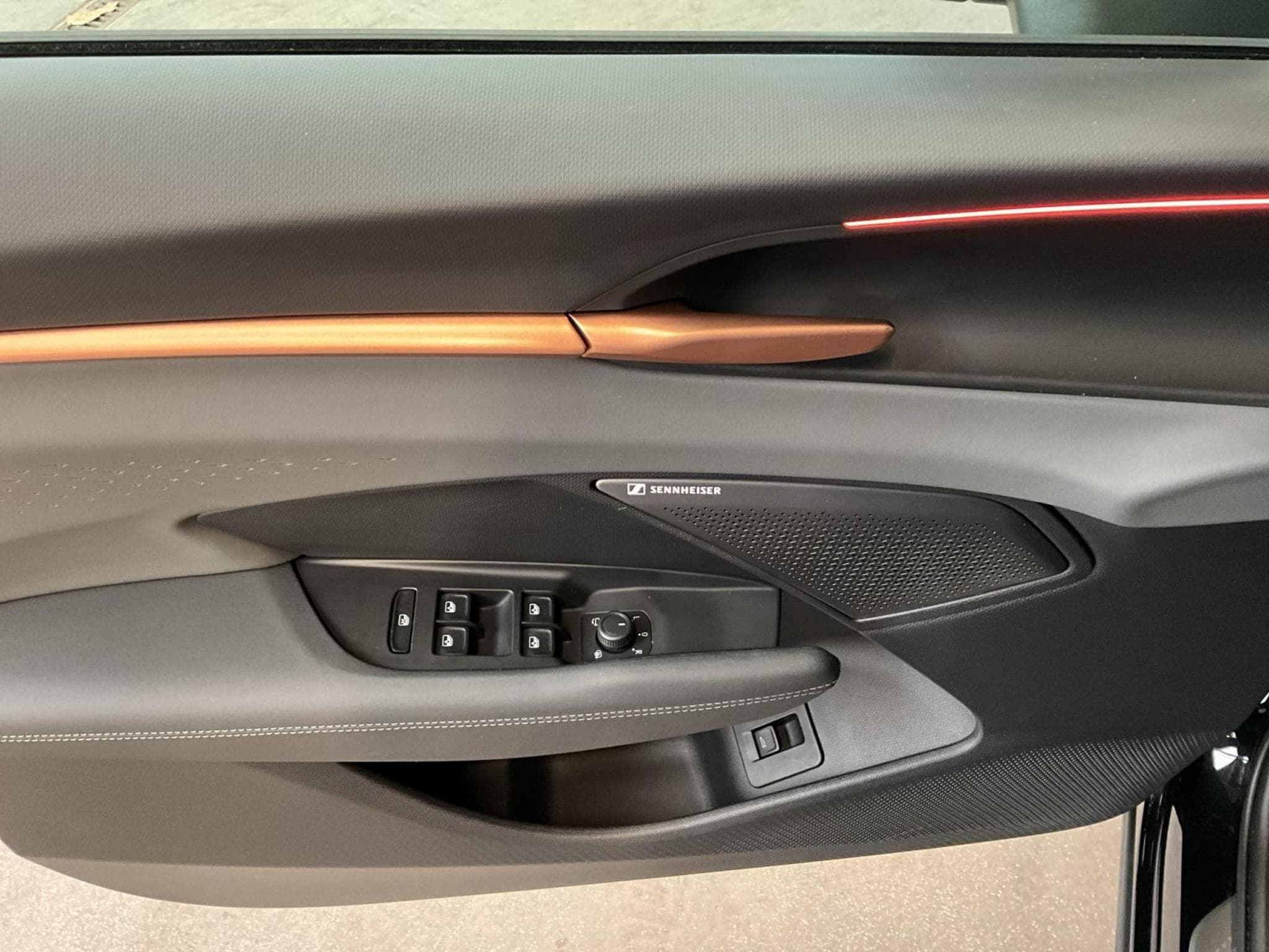 Cupra Terramar DSG+4Drive+immersive-Sennheiser+AHK+Pano (2025) - Photo 14