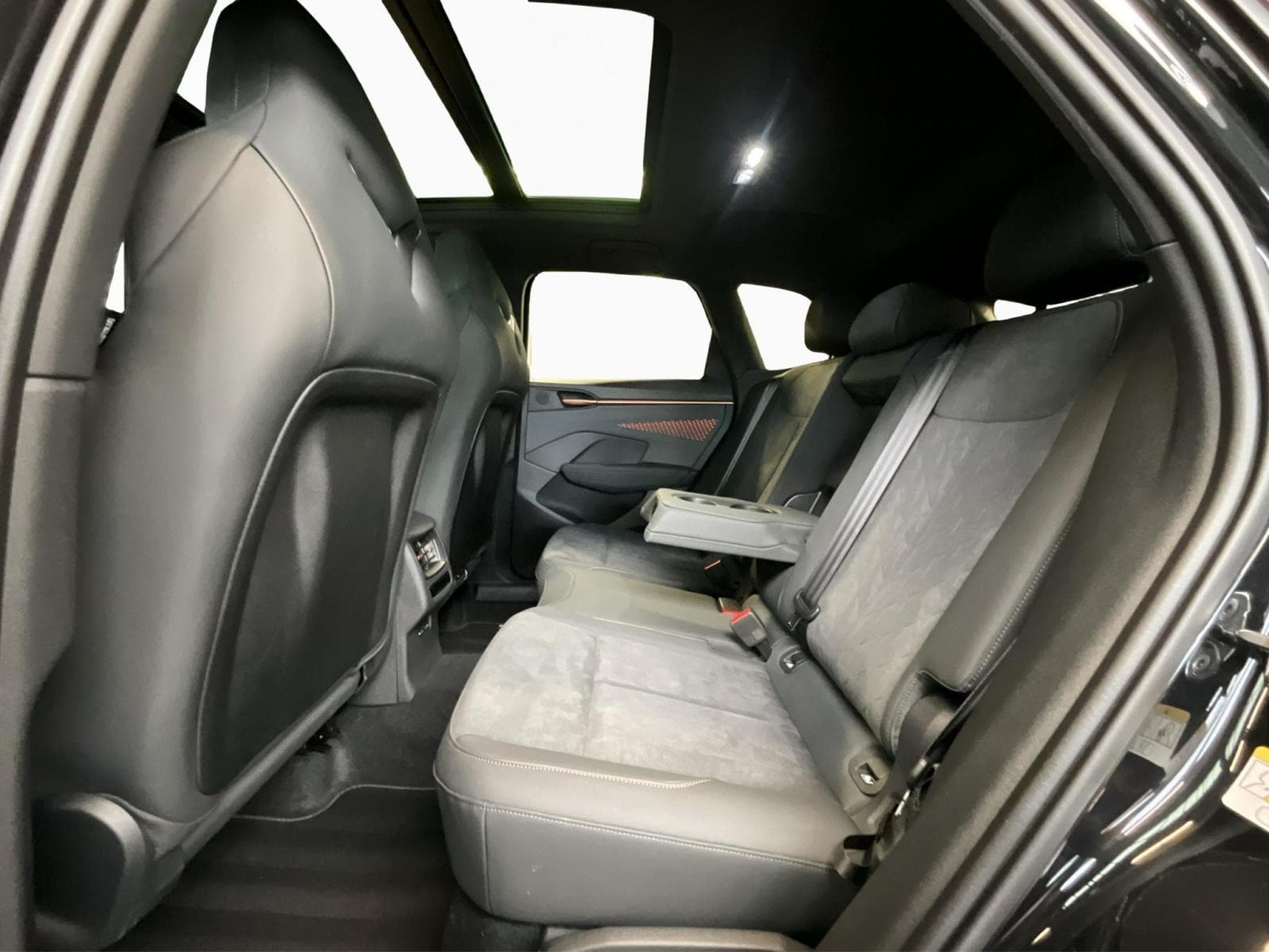 Cupra Terramar DSG+4Drive+immersive-Sennheiser+AHK+Pano (2025) - Photo 16