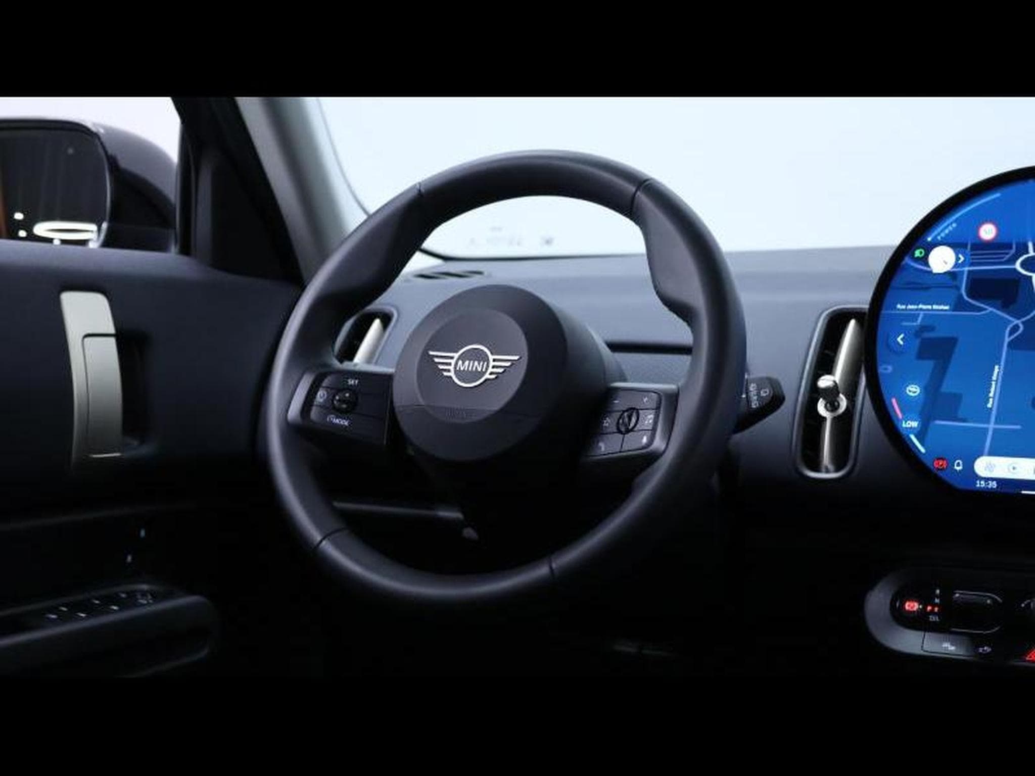 MINI Countryman 1.5 170 MHEV Classic (2024) - Photo 16