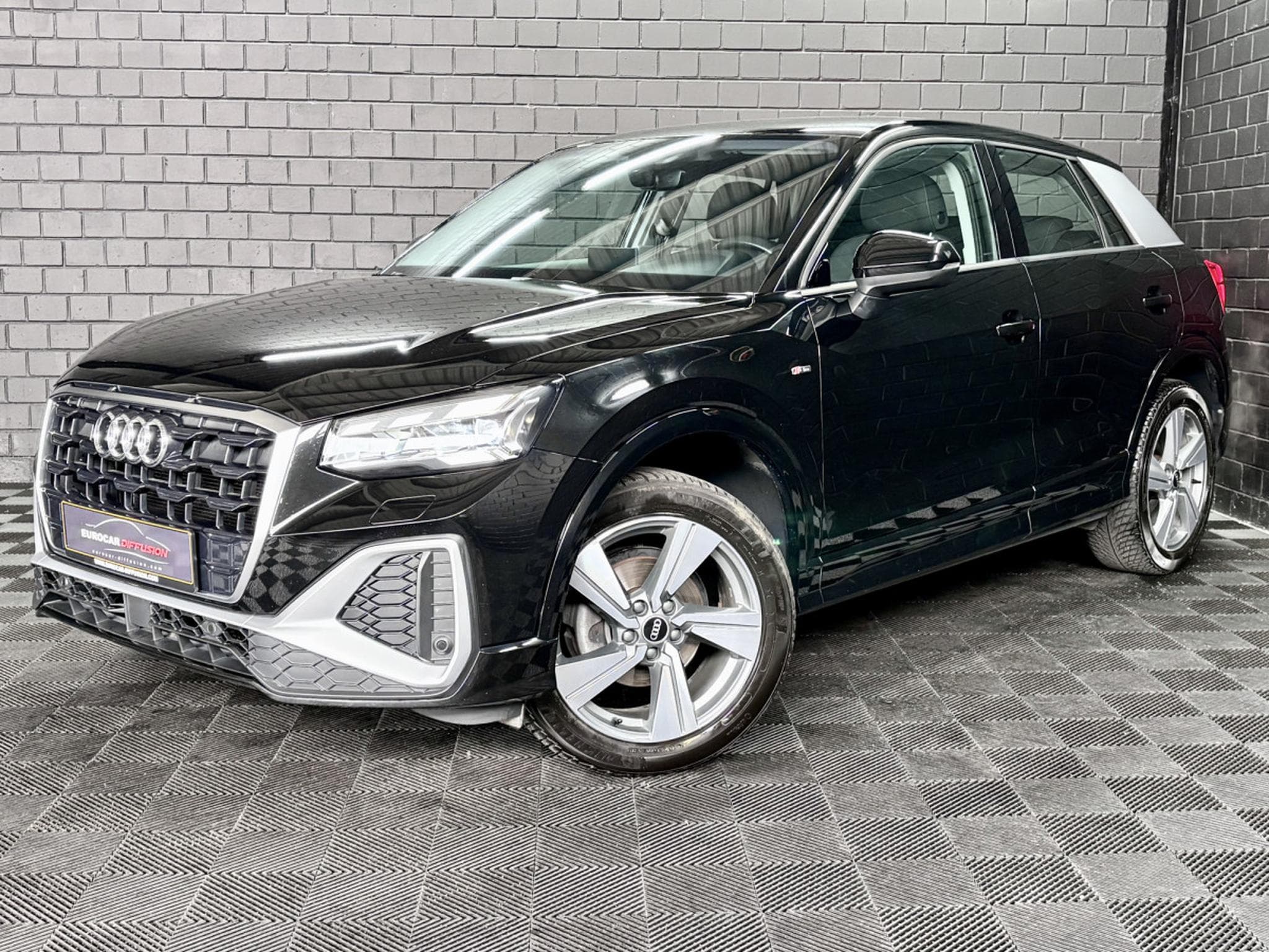 Audi Q2 35 TFSI S-Line 150 CV *ATTELAGE* (2021) - Foto 1