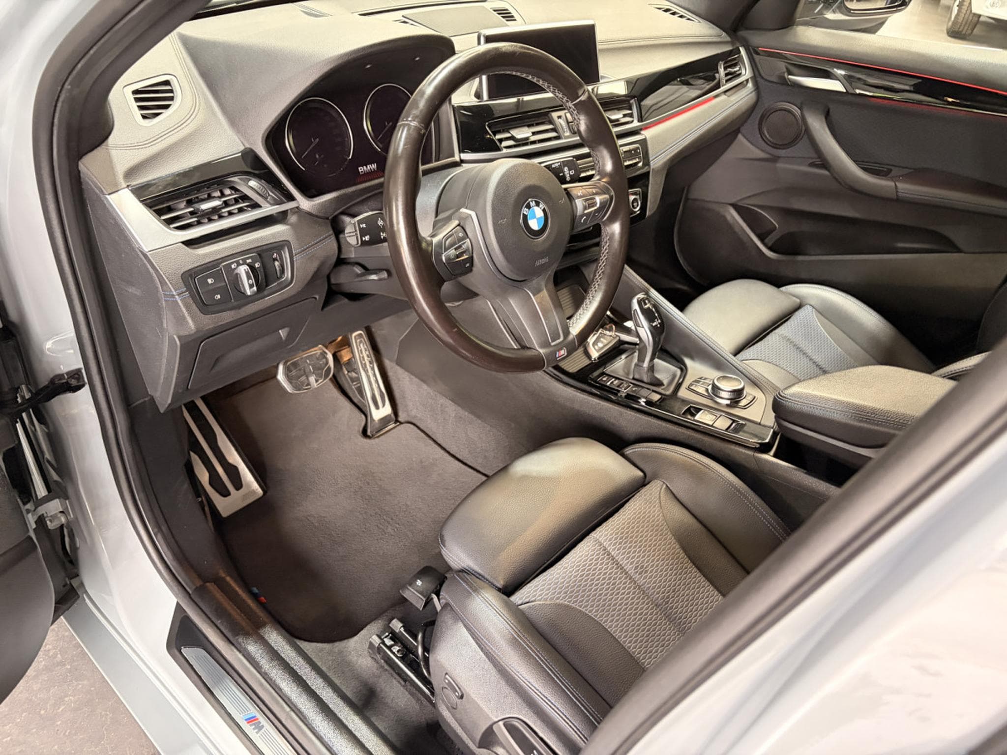 BMW X2 sdrive 18i Msport (2023) - Foto 9