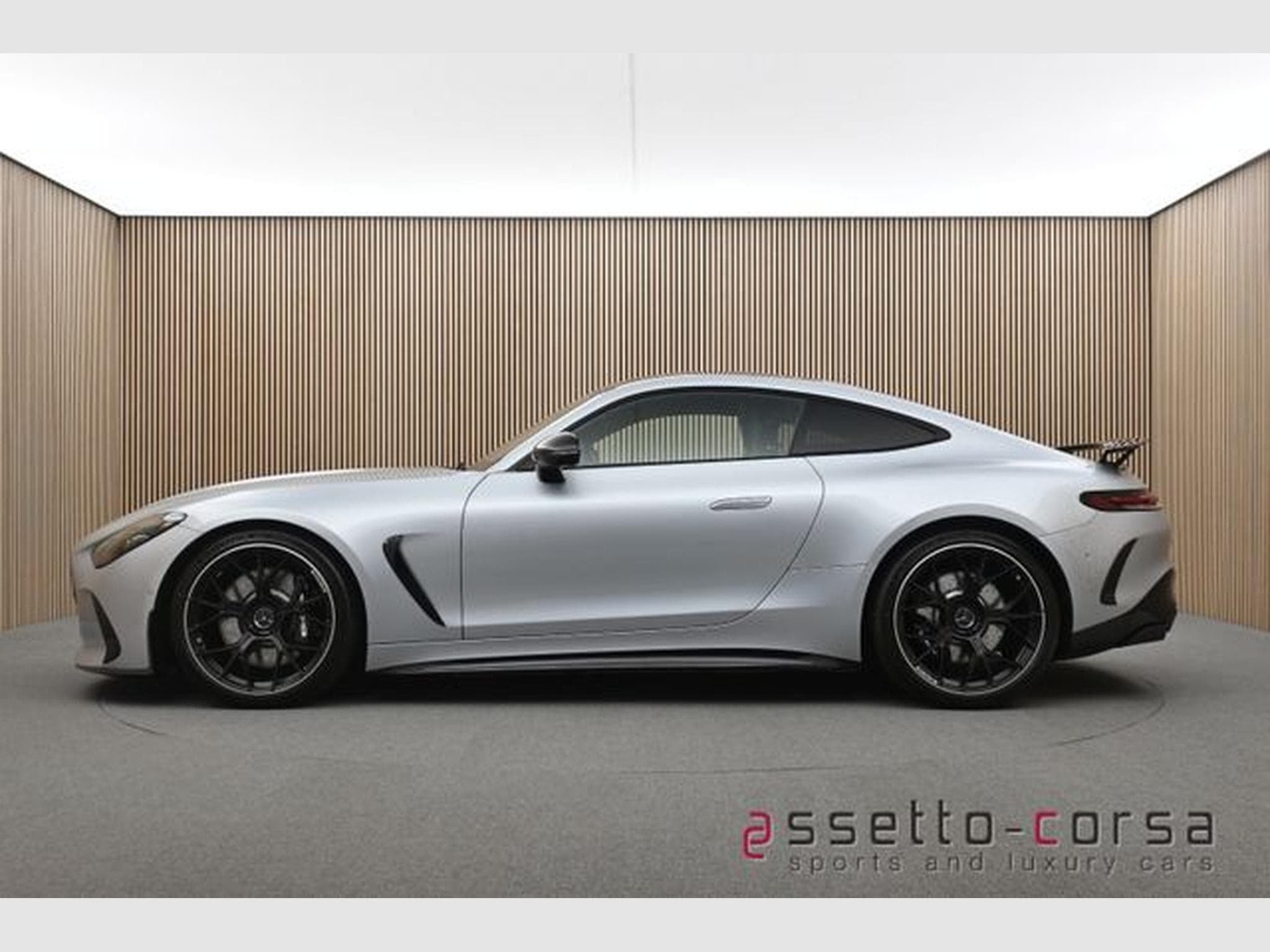 Mercedes AMG GT AMG GT 63 4Matic+*Perf. Sitze*AMG Aero Pack*Lift (2025) - Photo 1