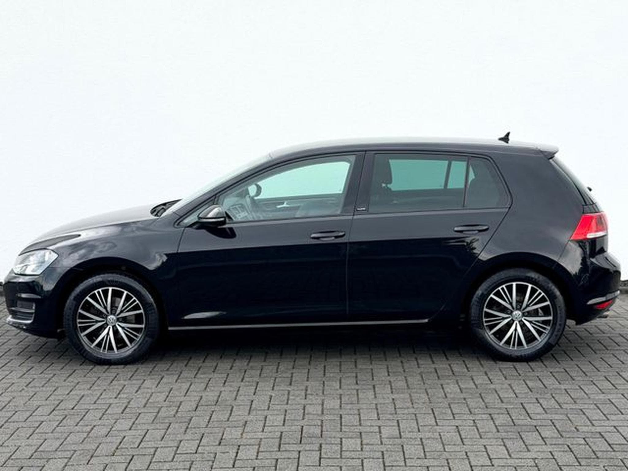 VW Golf Golf 7 Lim. Allstar 2.0 TDI /NAVI/PDC/AHK/GARANT (2017) - Foto 8