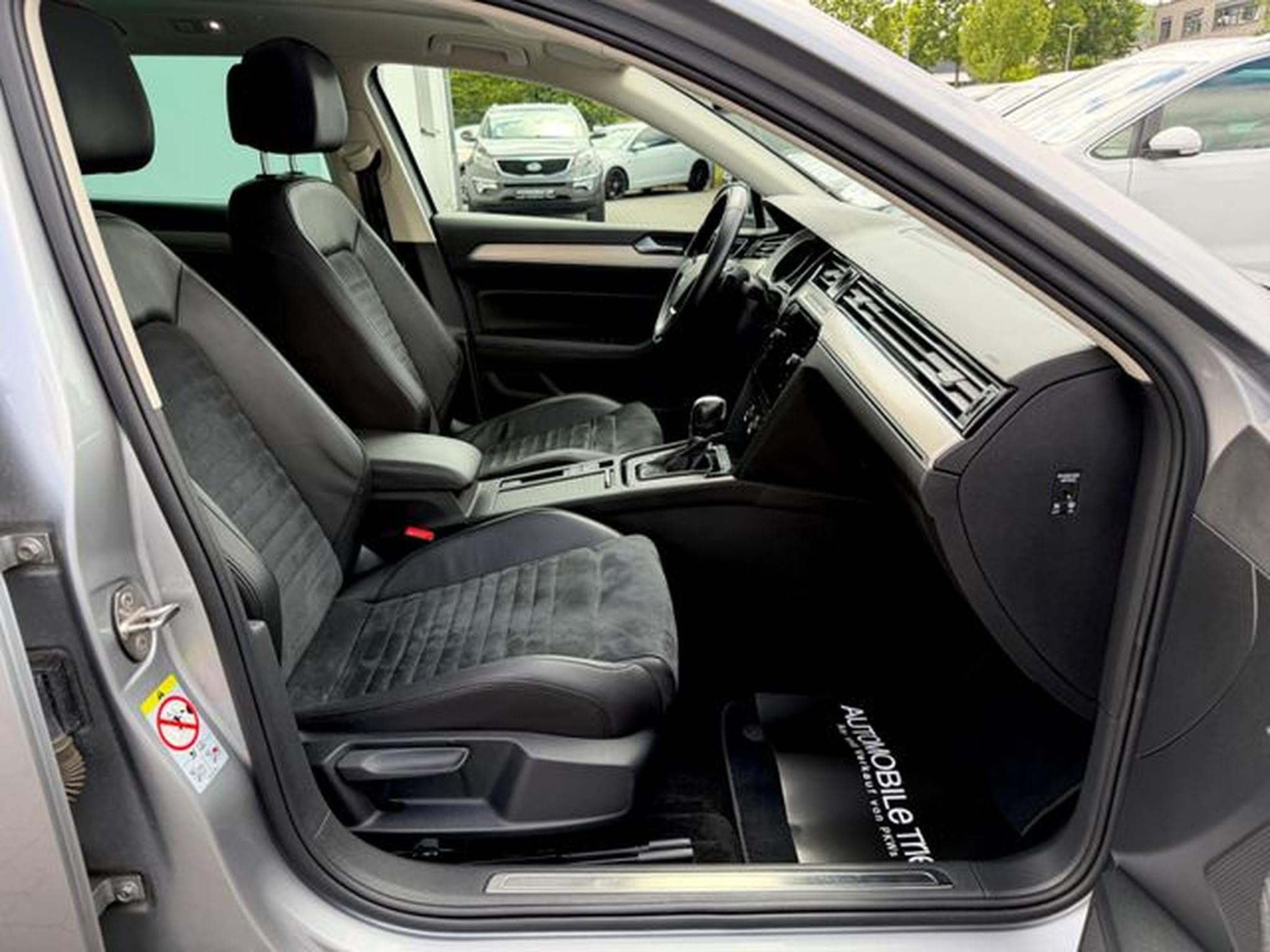 VW Passat Passat Variant R Line 2.0 TDI DSG 4Motion (2019) - Photo 12