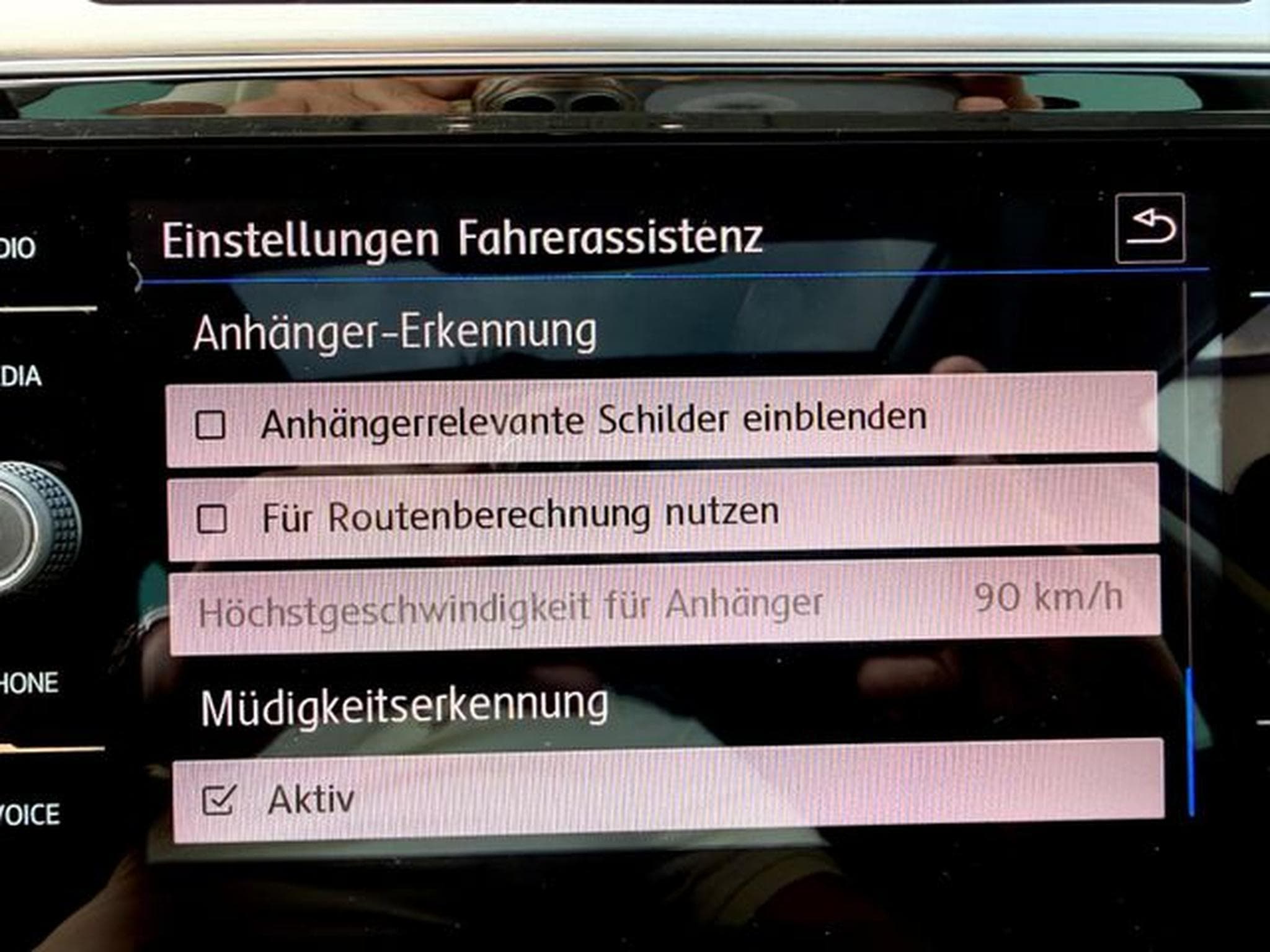 VW Passat Passat Variant R Line 2.0 TDI DSG 4Motion (2019) - Photo 19