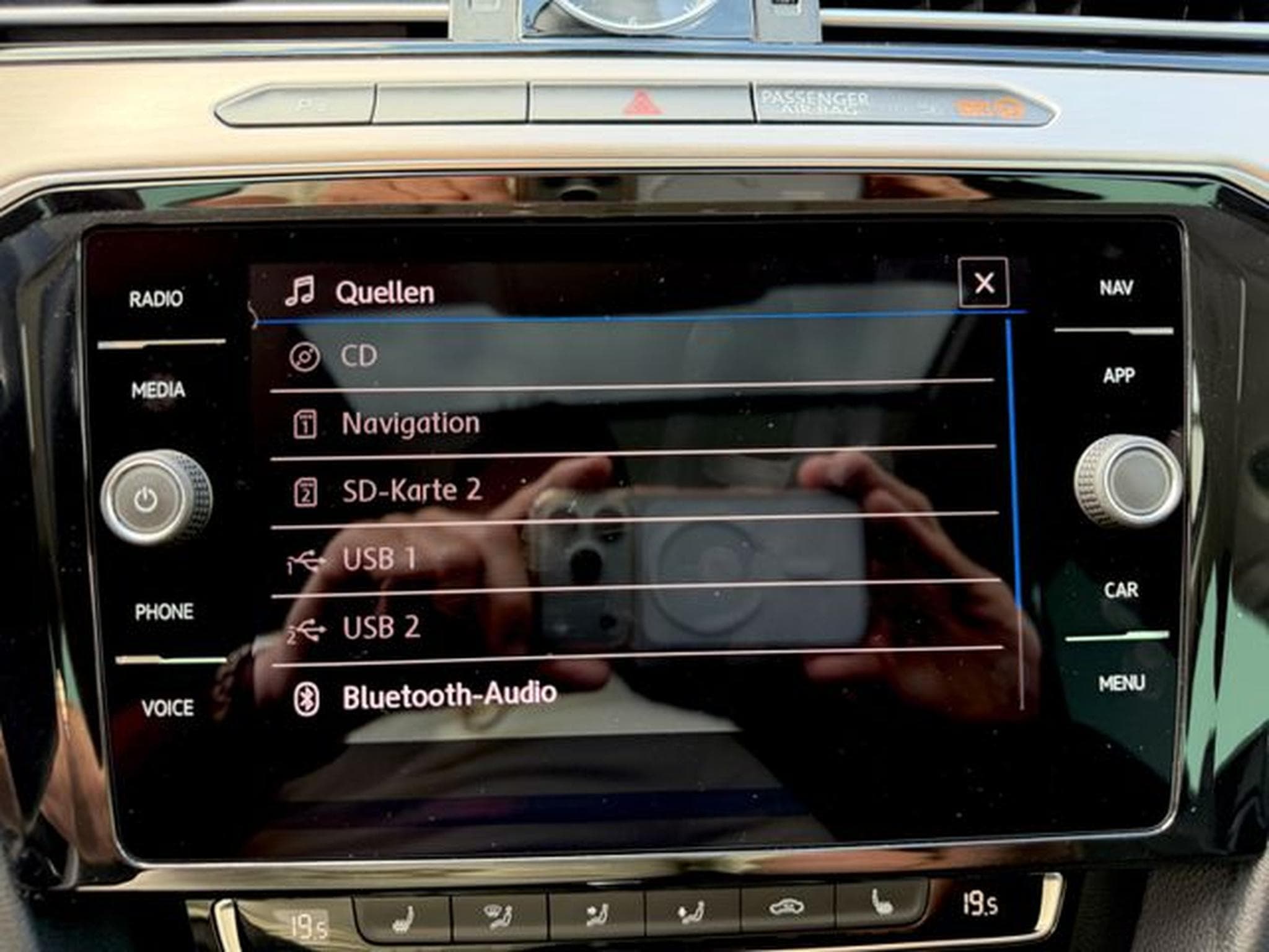 VW Passat Passat Variant R Line 2.0 TDI DSG 4Motion (2019) - Photo 23