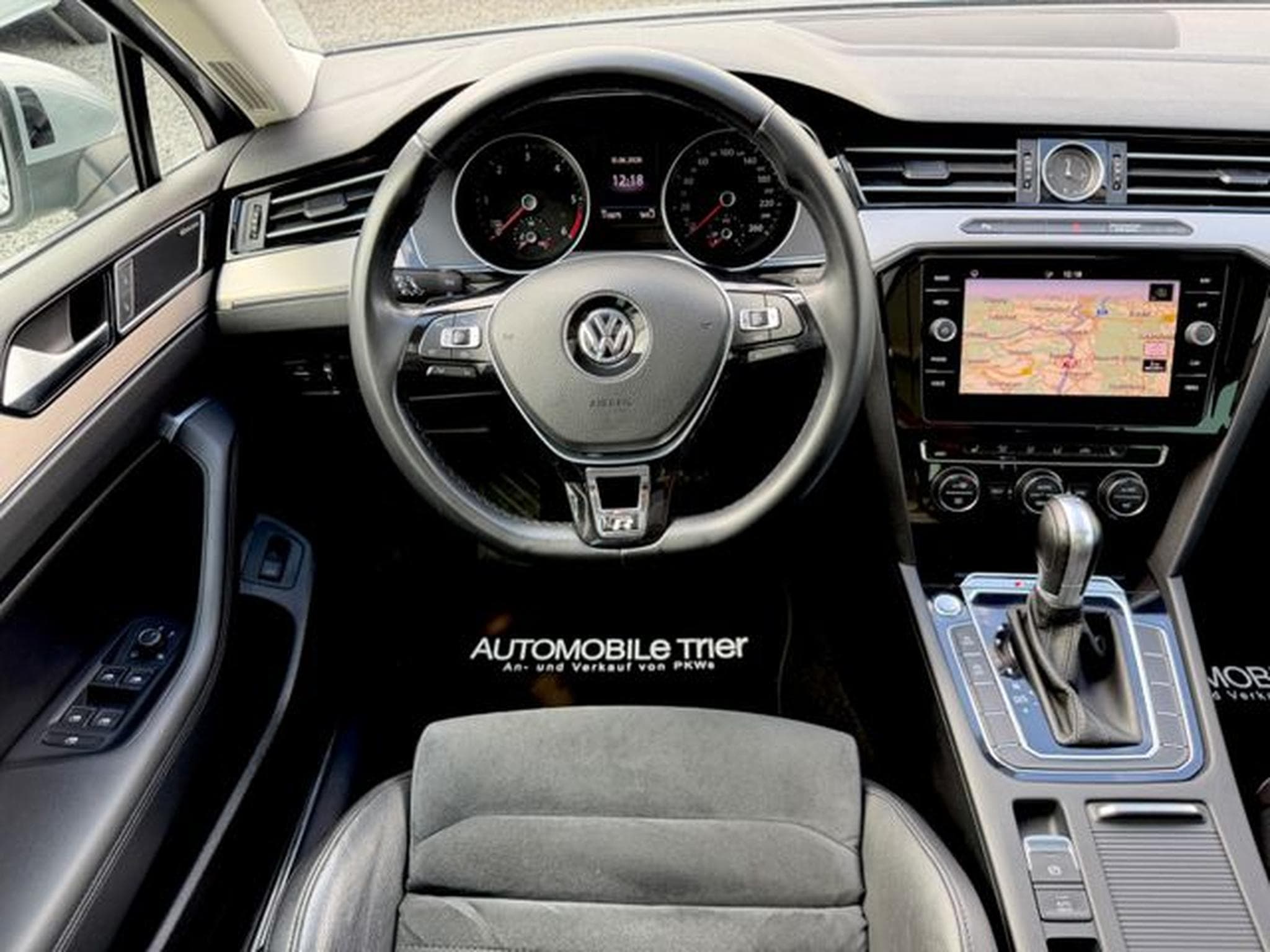 VW Passat Passat Variant R Line 2.0 TDI DSG 4Motion (2019) - Photo 24