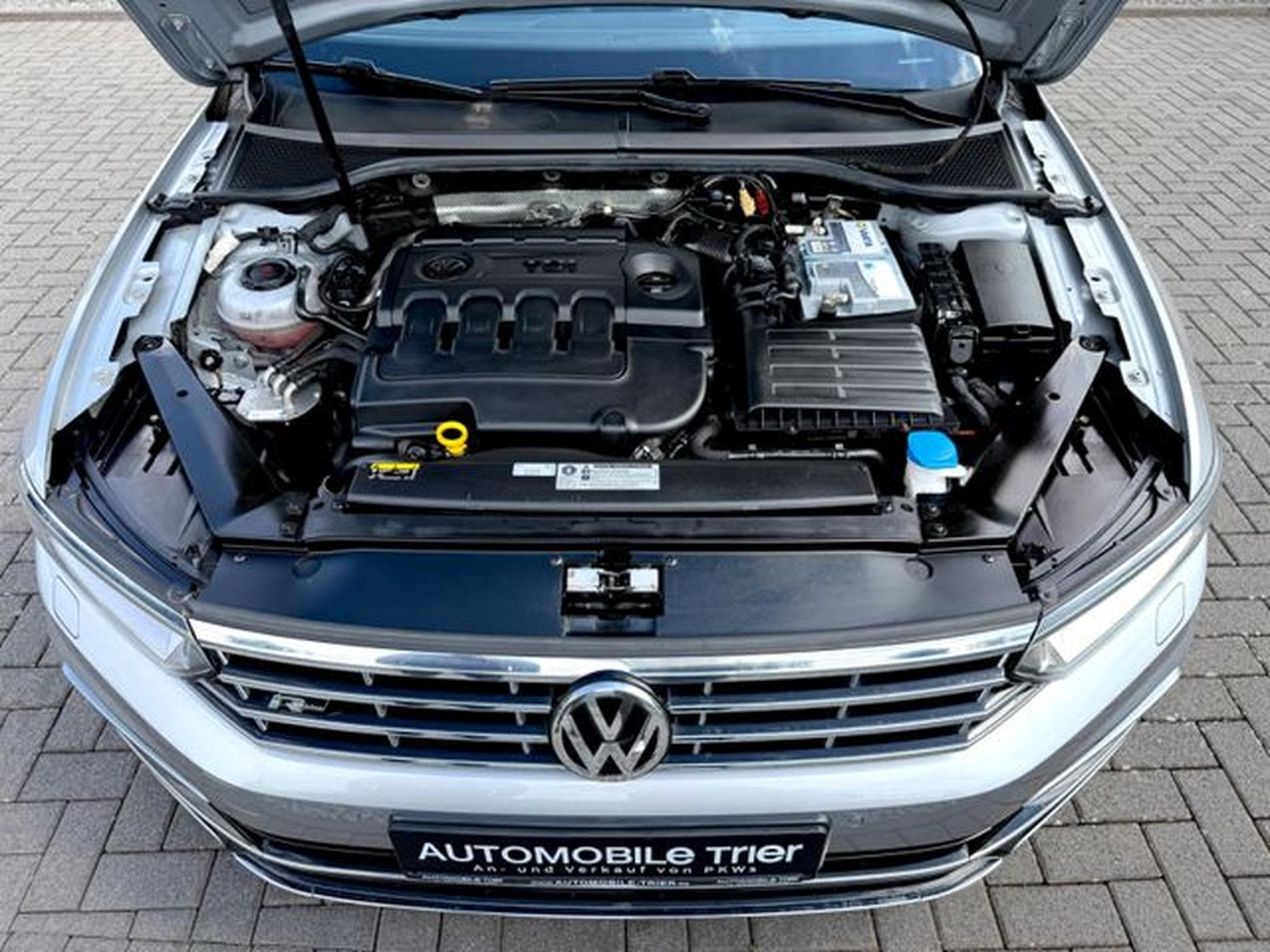 VW Passat Passat Variant R Line 2.0 TDI DSG 4Motion (2019) - Photo 29