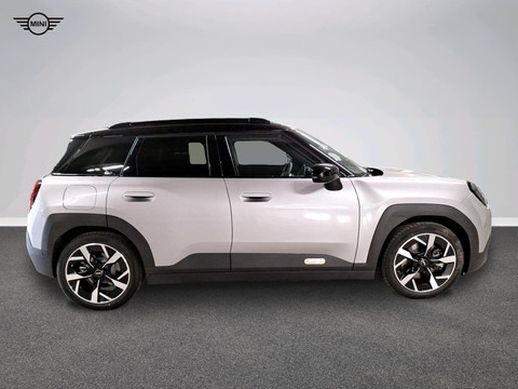 Mini Aceman (2025) - Foto 7