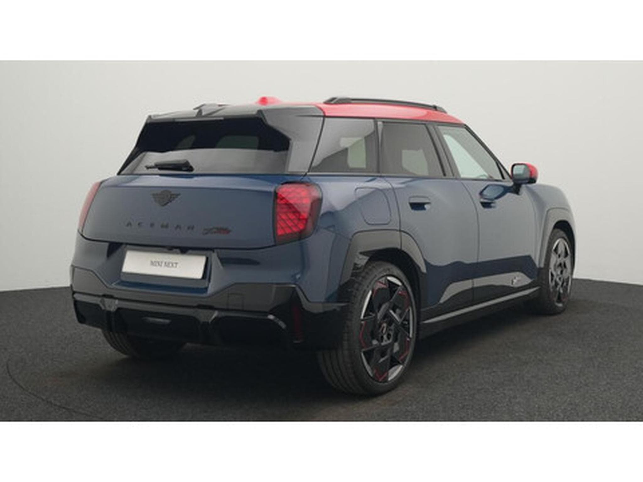 Mini Aceman (2025) - Foto 11