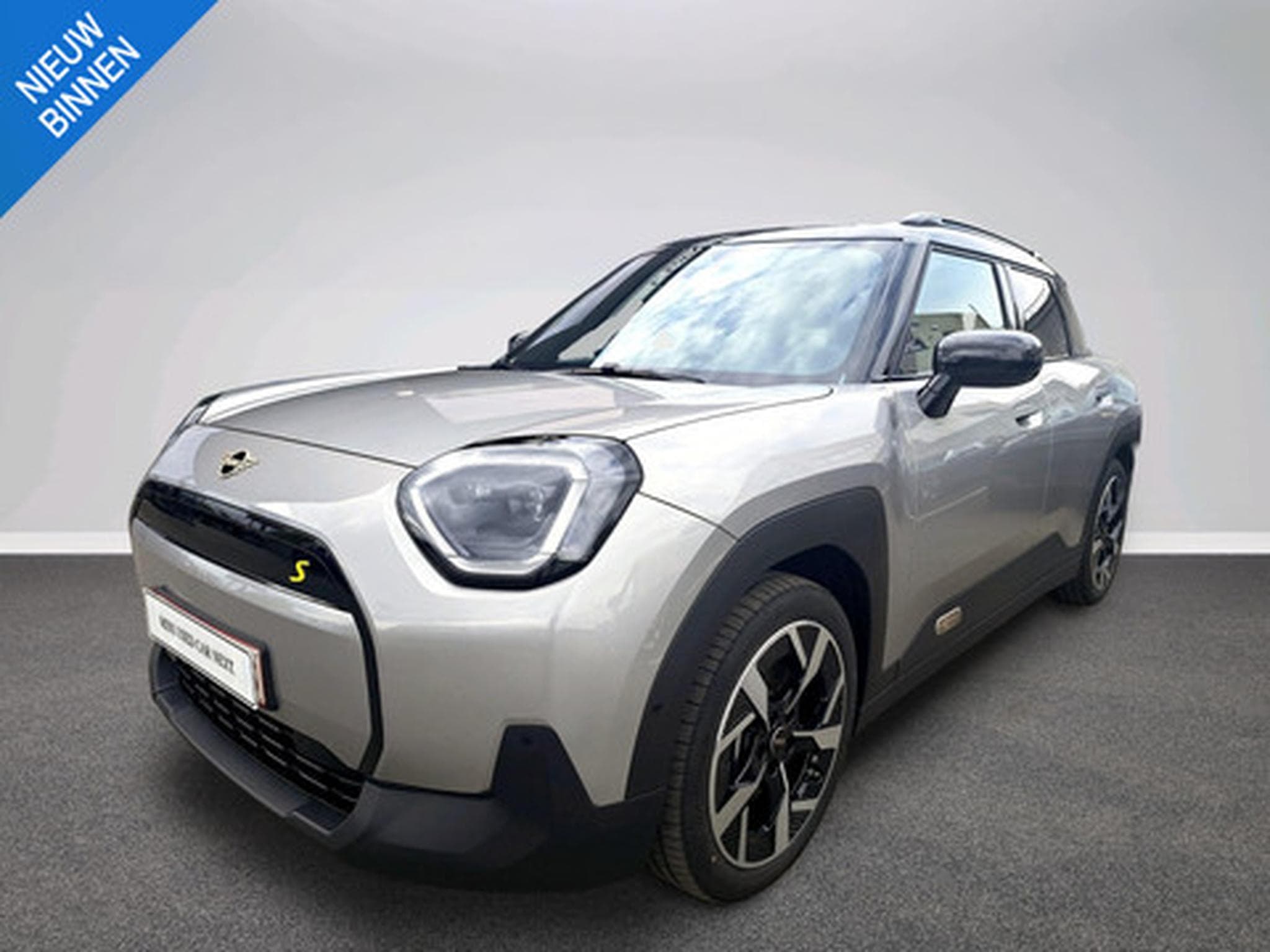 Mini Aceman (2025) - Foto 1