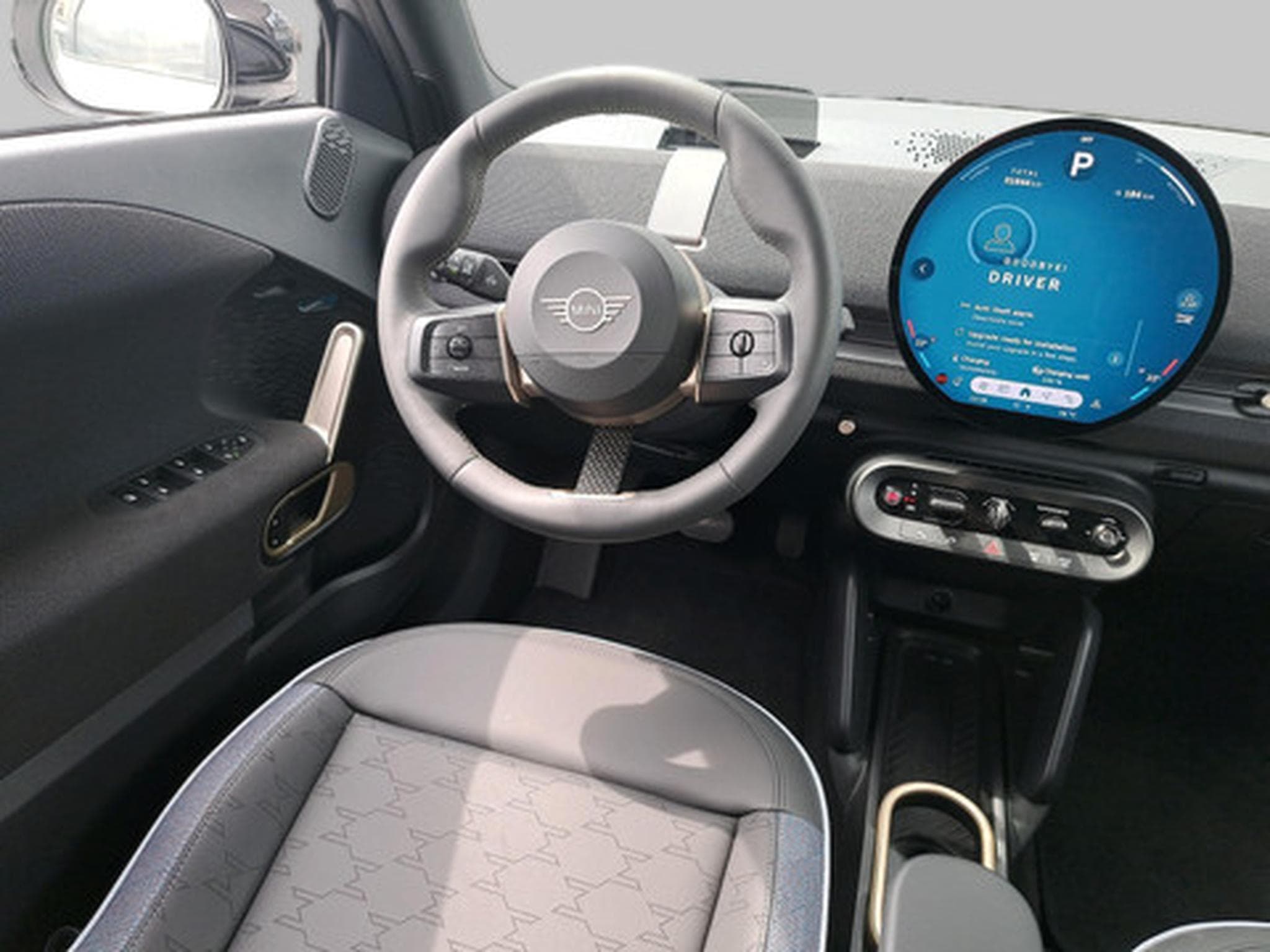 Mini Aceman (2025) - Foto 10