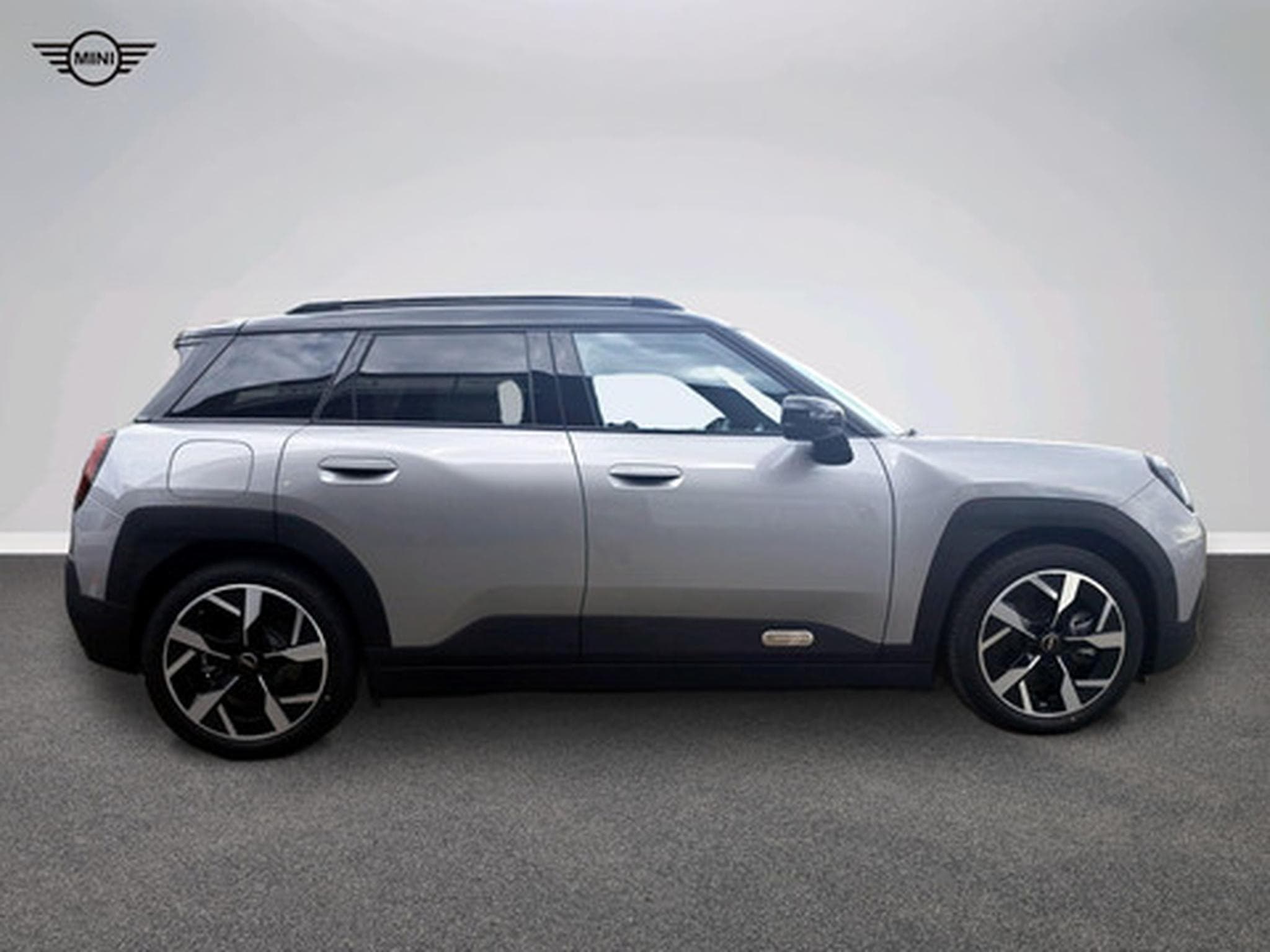 Mini Aceman (2025) - Foto 14