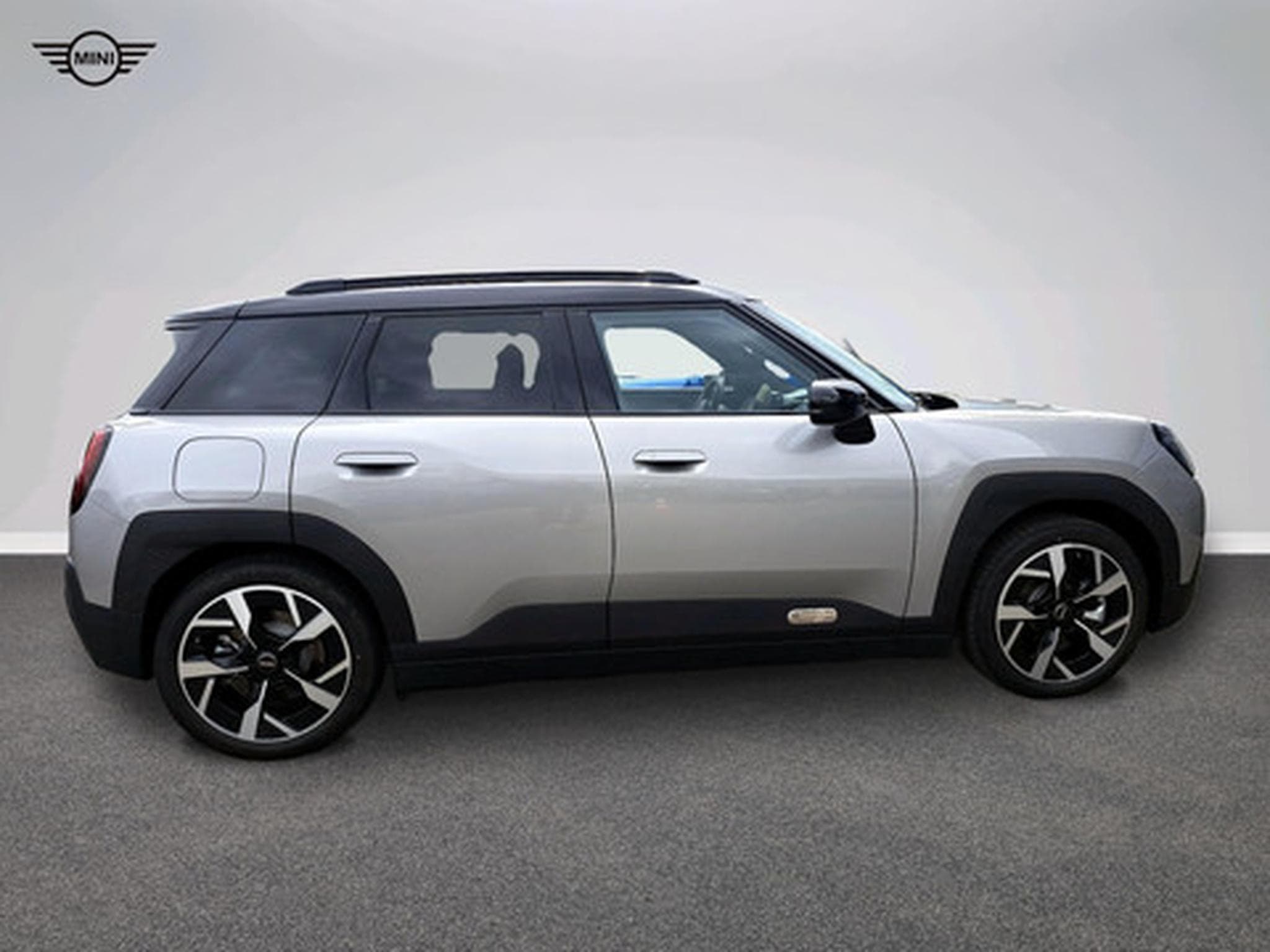Mini Aceman (2025) - Foto 15