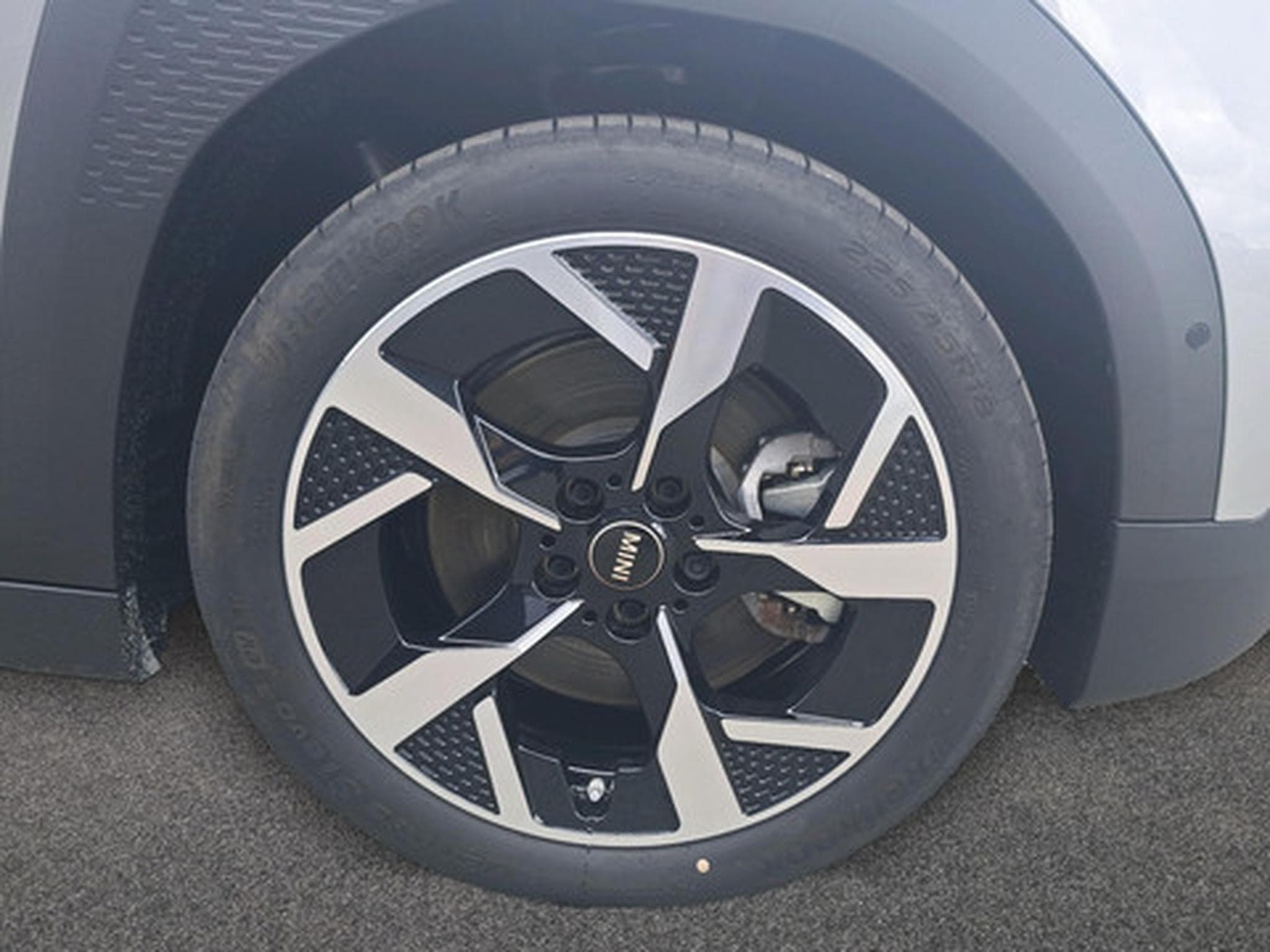 Mini Aceman (2025) - Foto 29