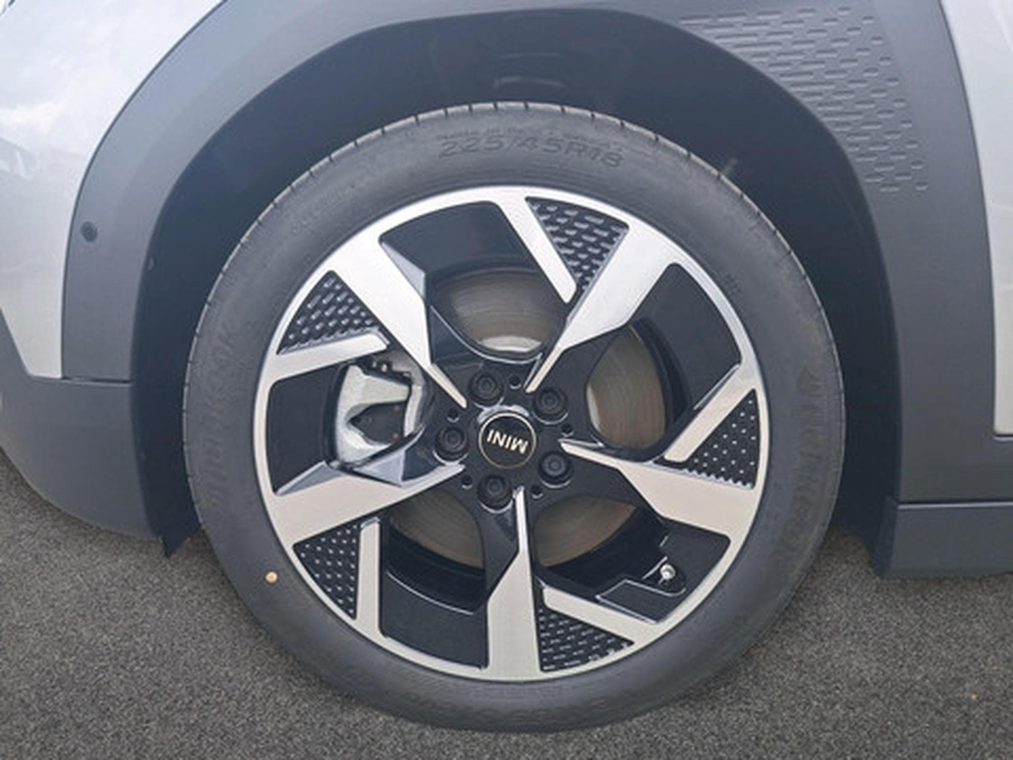 Mini Aceman (2025) - Foto 30
