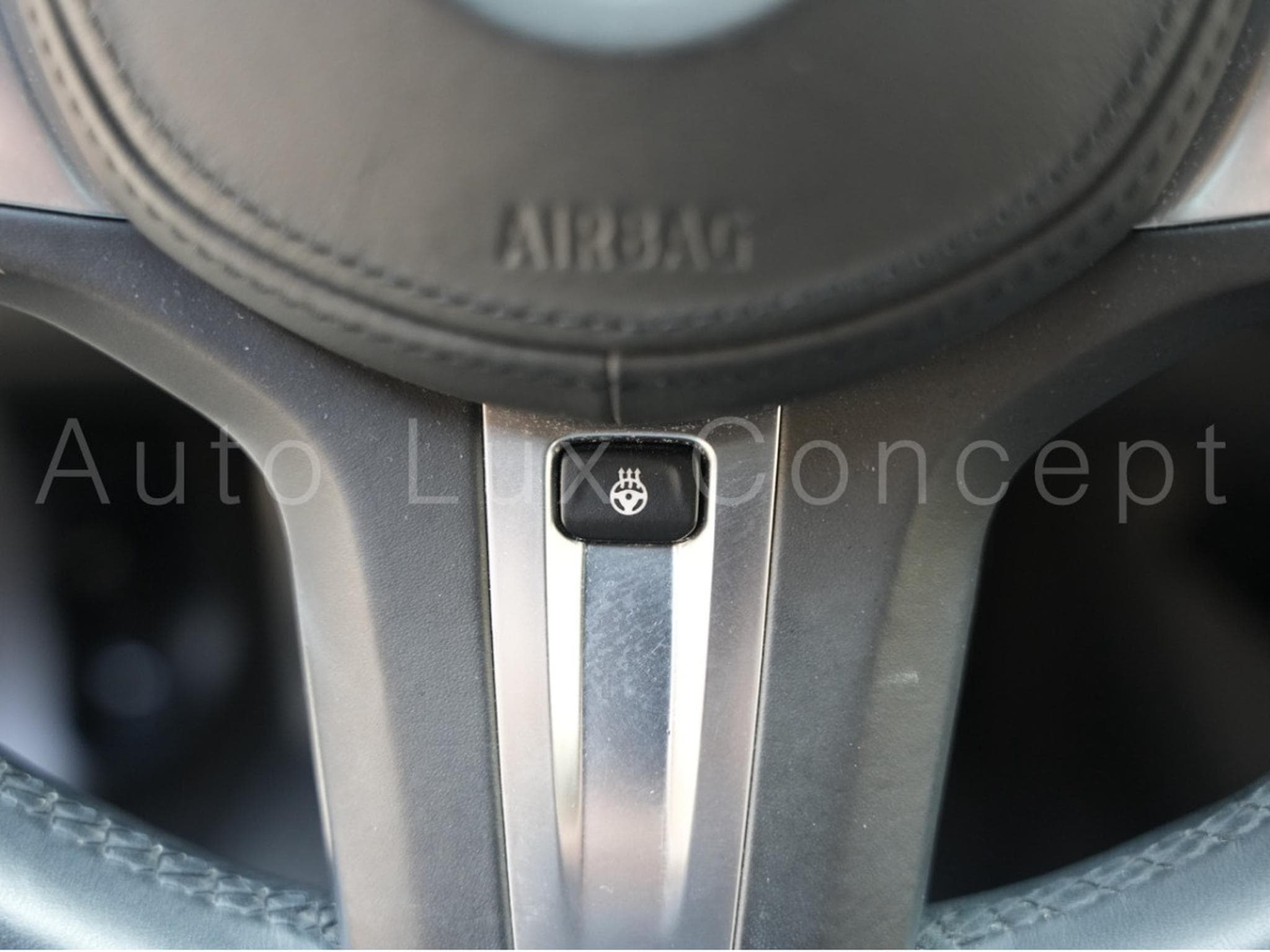 BMW M135 i xDrive (2019) - Photo 20