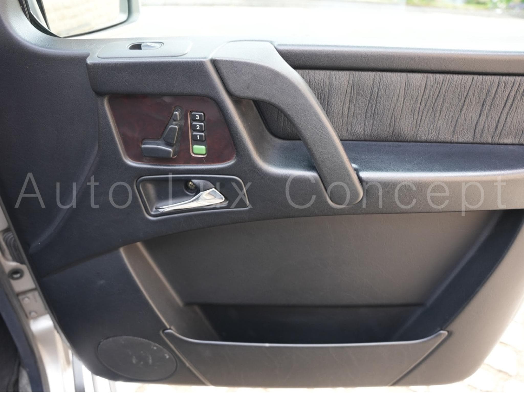 Mercedes G 400 CDI Station Wagon Court (2003) - Photo 27